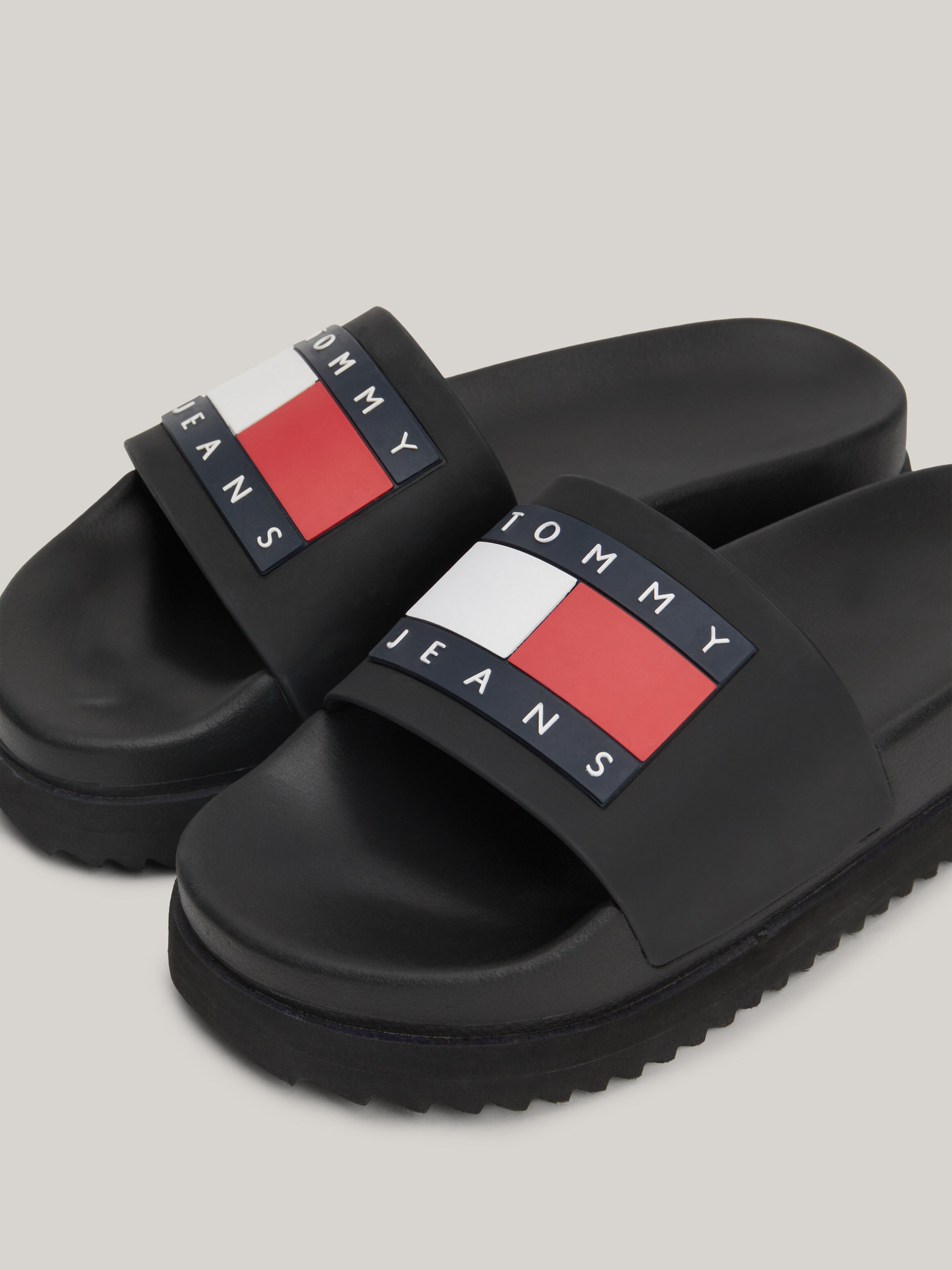 Tommy hilfiger enzo slides on sale