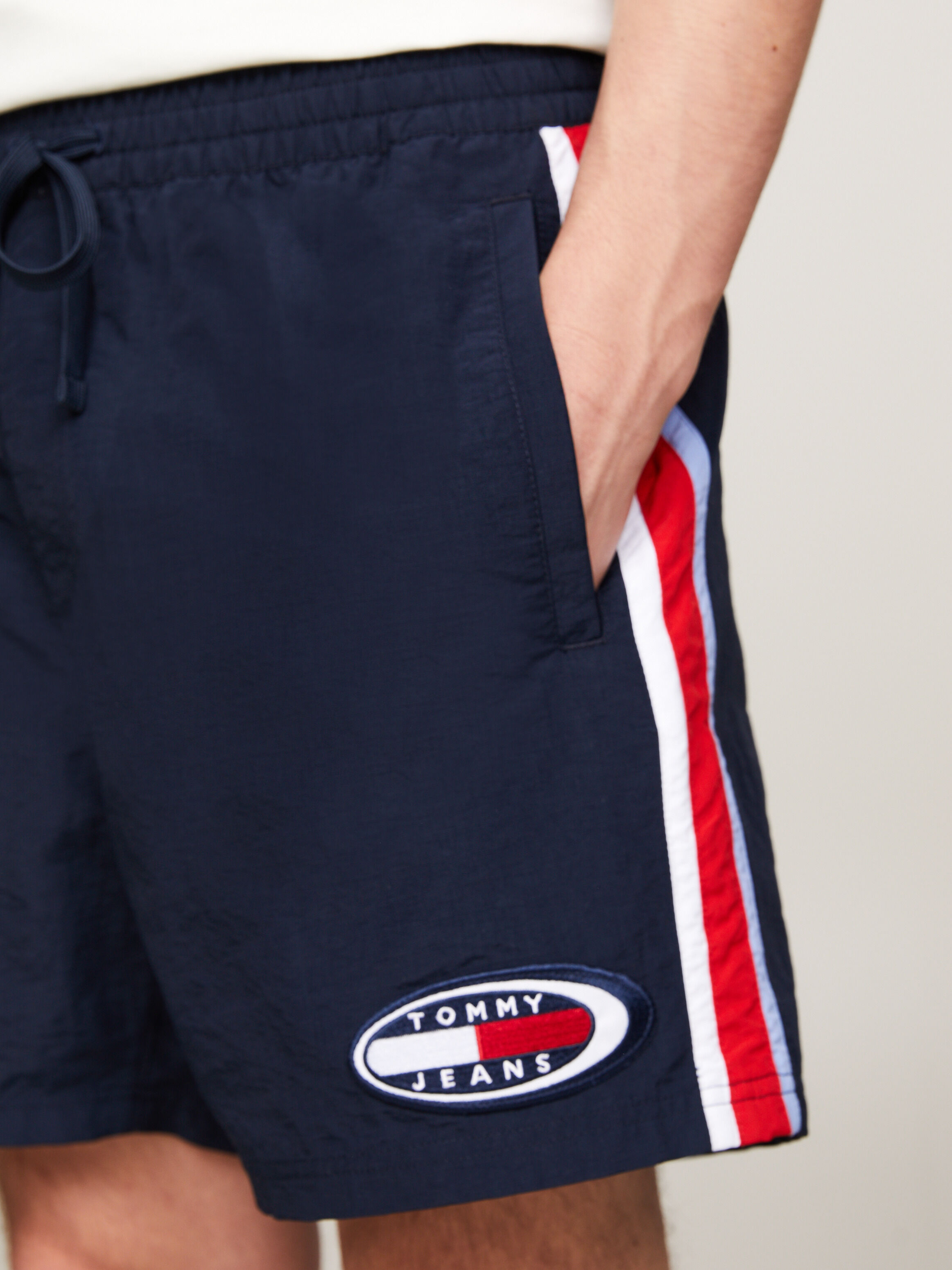Tommy hilfiger uo exclusive retro short outlet
