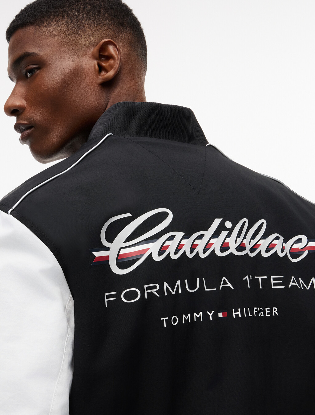 TH x Cadillac Formula 1&reg; 車隊後背標誌棒球外套, Black / White, hi-res
