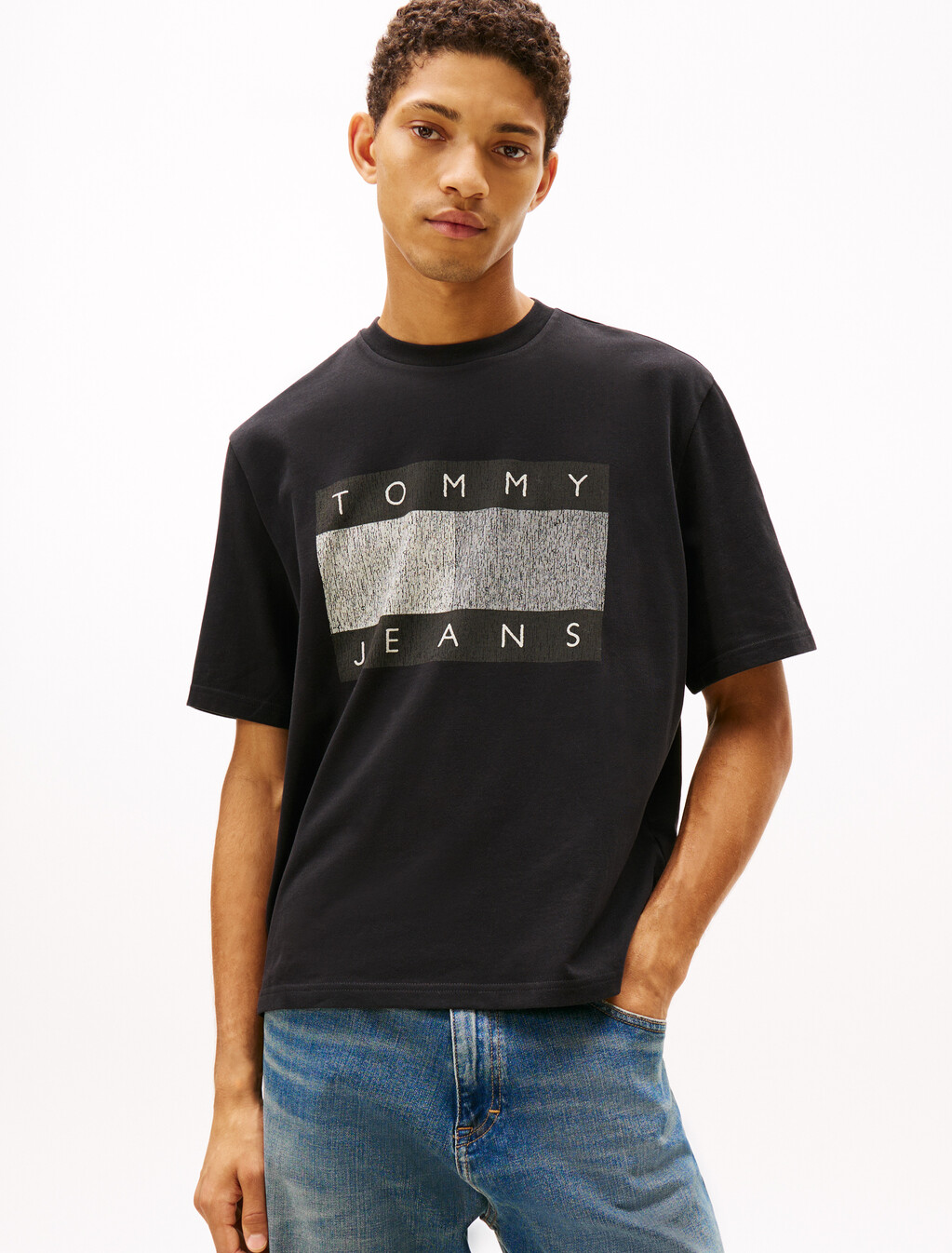 90s Tonal Flag Badge T-Shirt, Black, hi-res