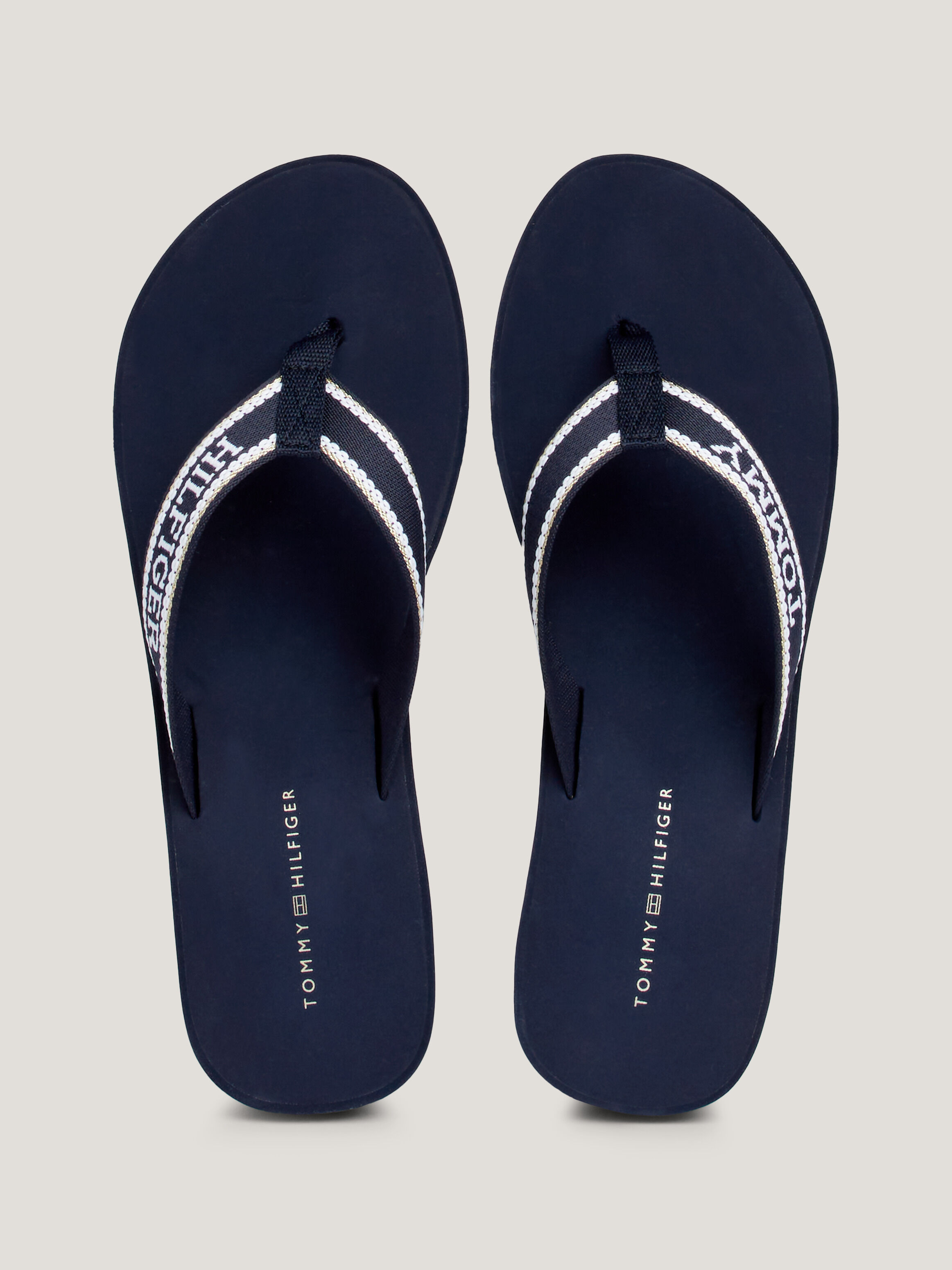 Tommy hilfiger comfort 2025 low beach sandals