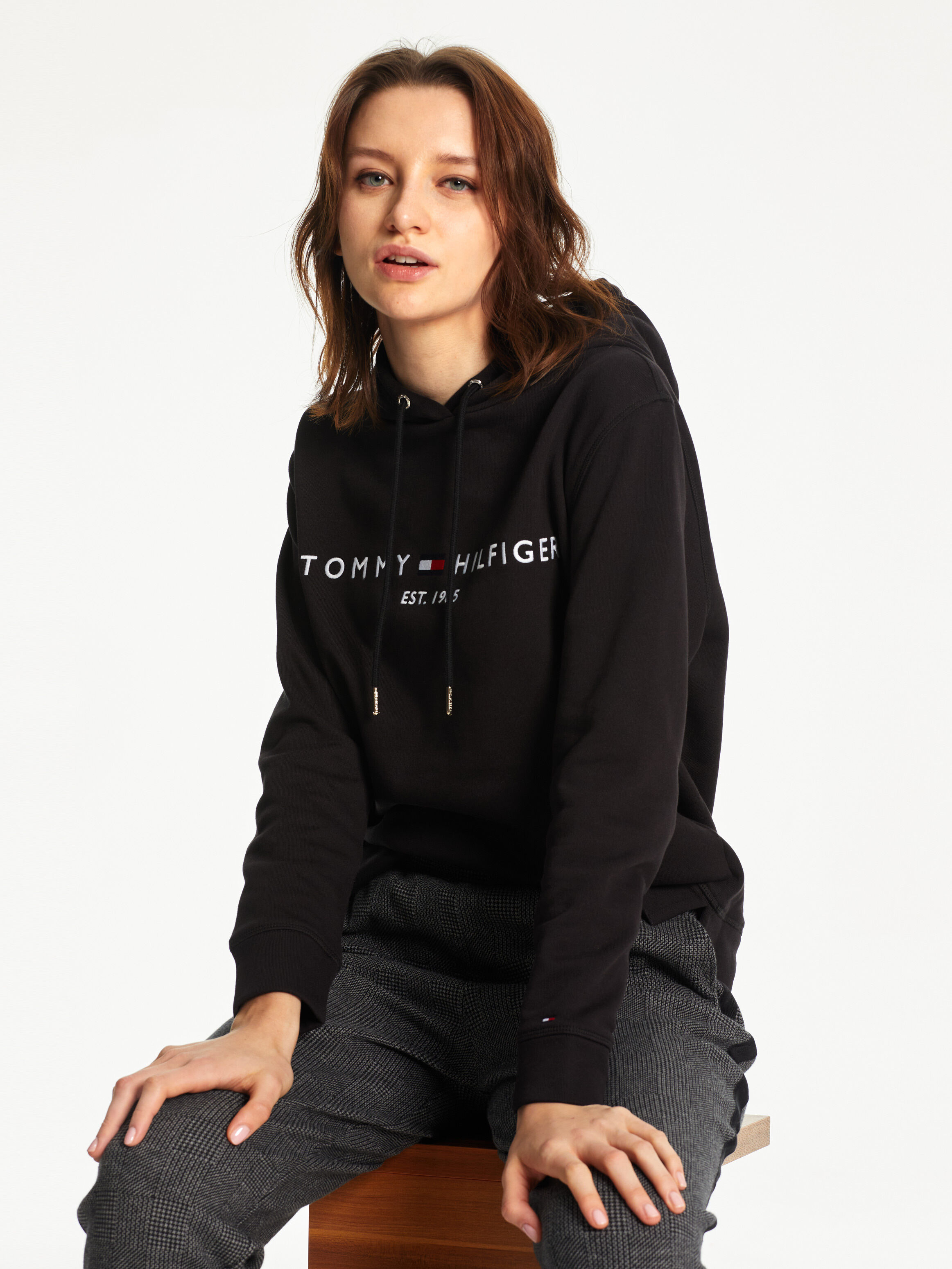 Tommy jeans embroidered hoodie shop