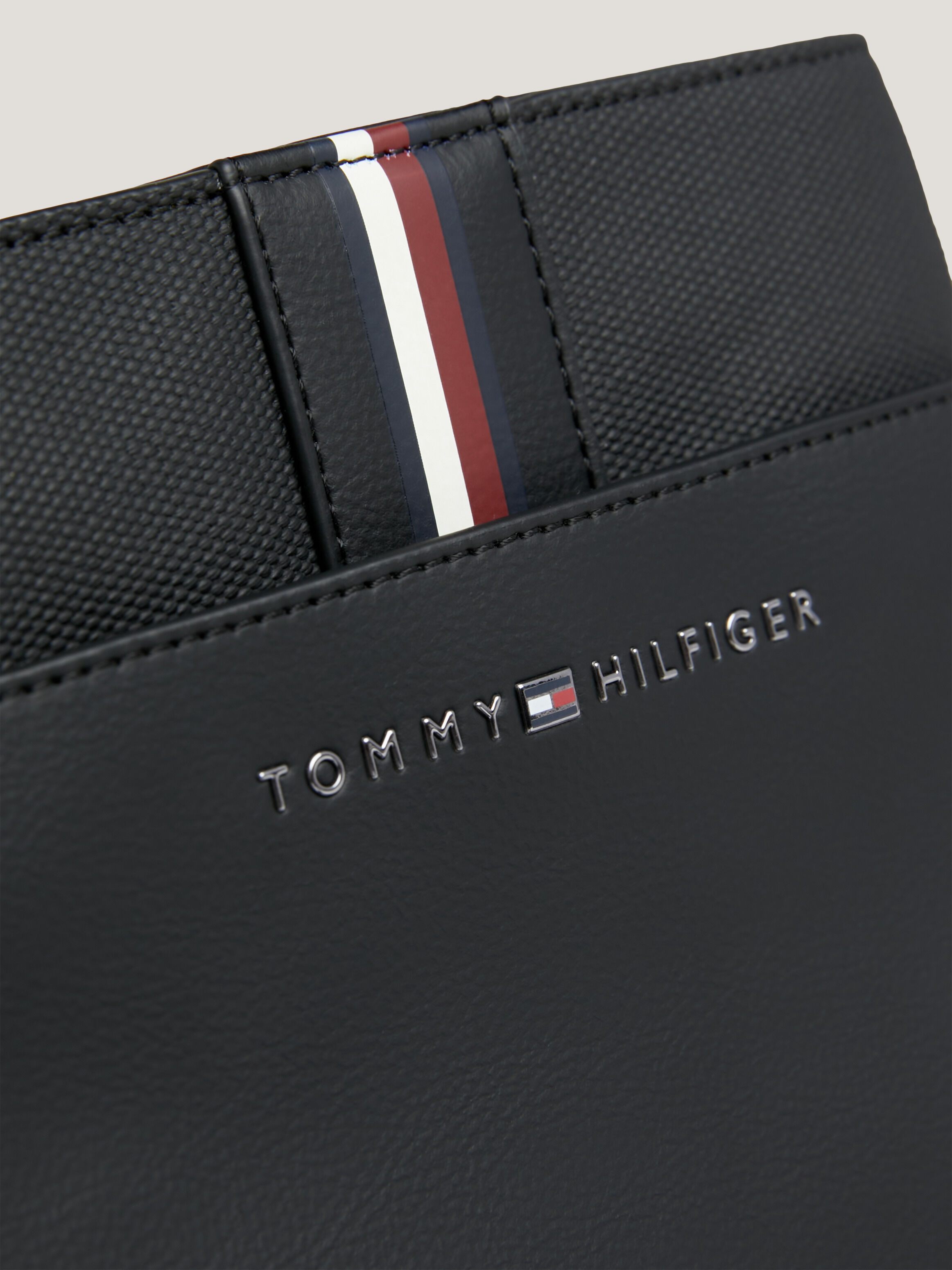 Tommy hilfiger compact crossover bag top