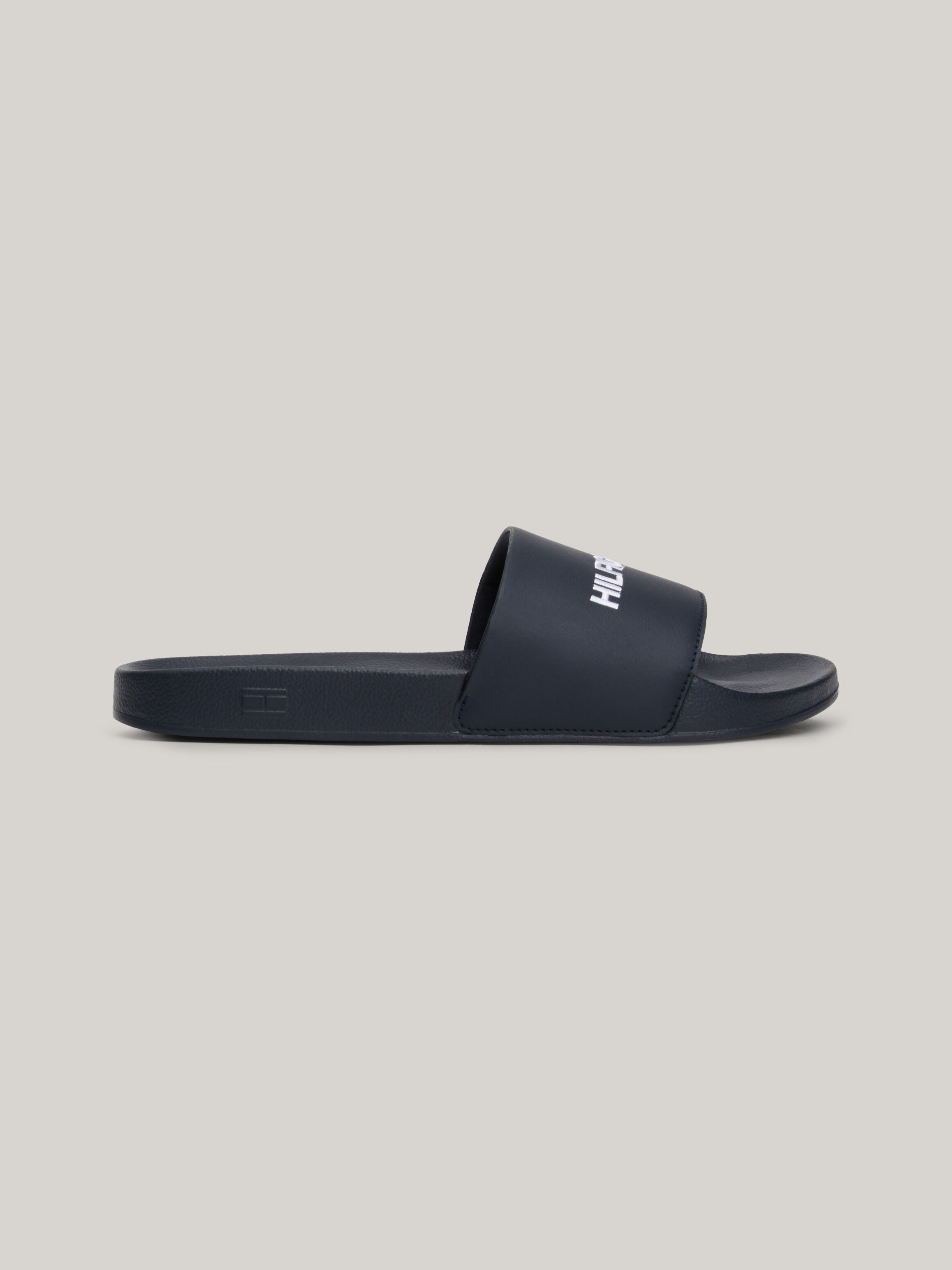 Chanel pool slides 219 top