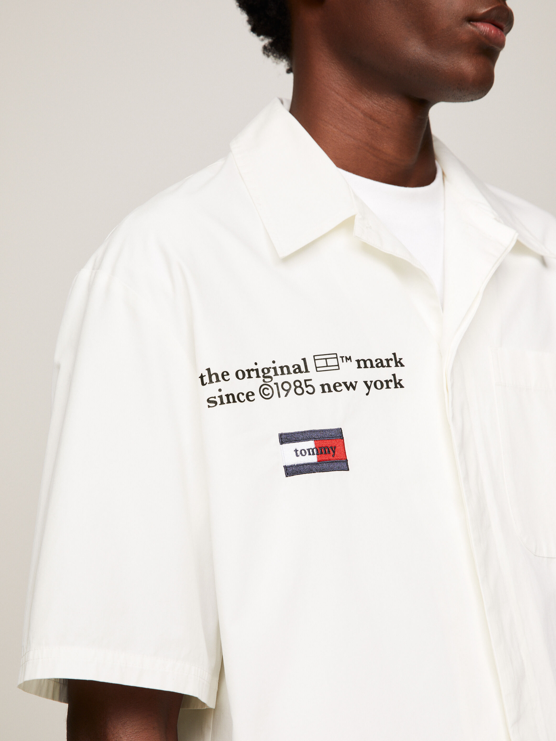 Tommy jeans outlet shirt price
