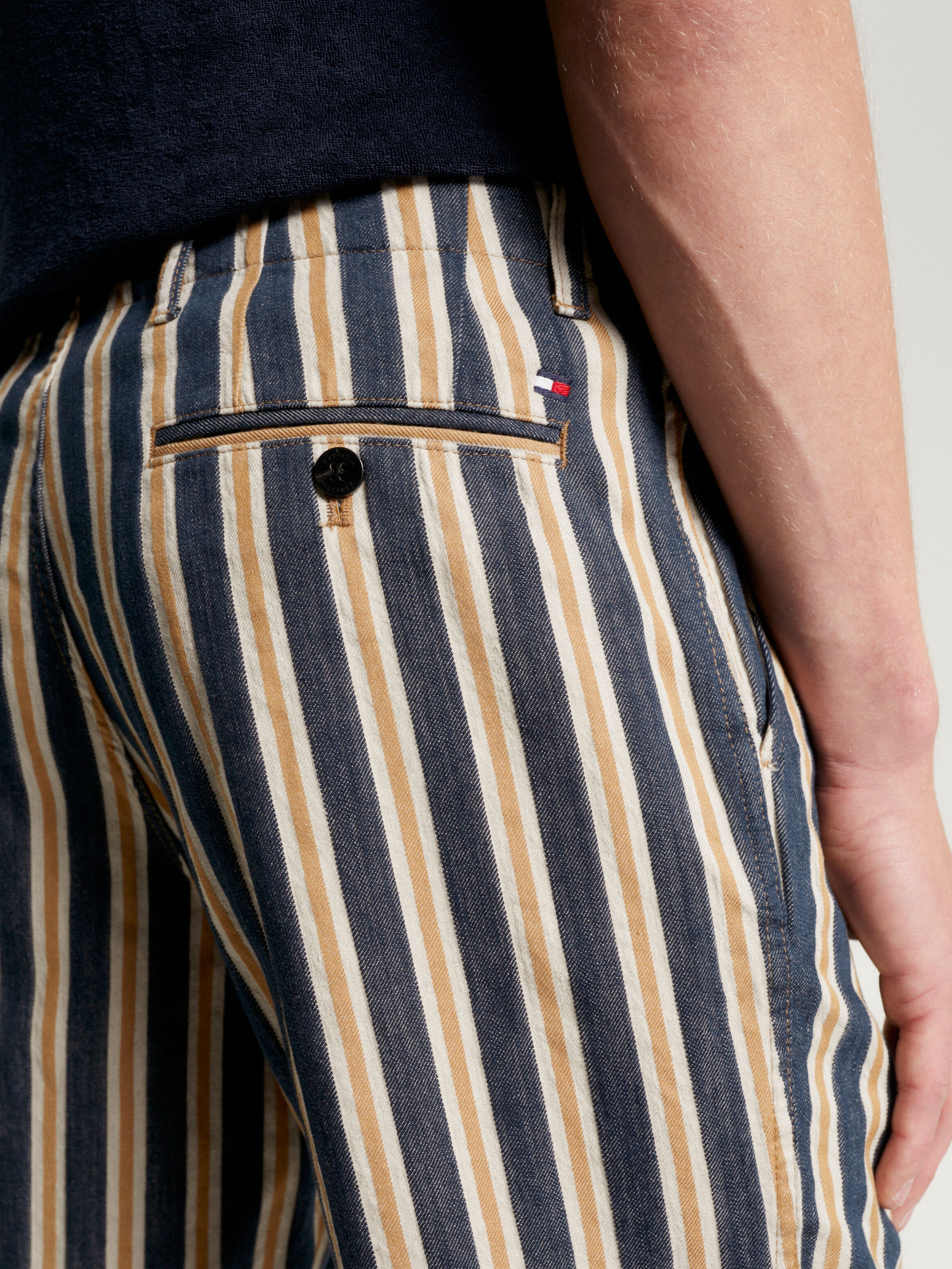Tommy hilfiger striped hotsell shorts