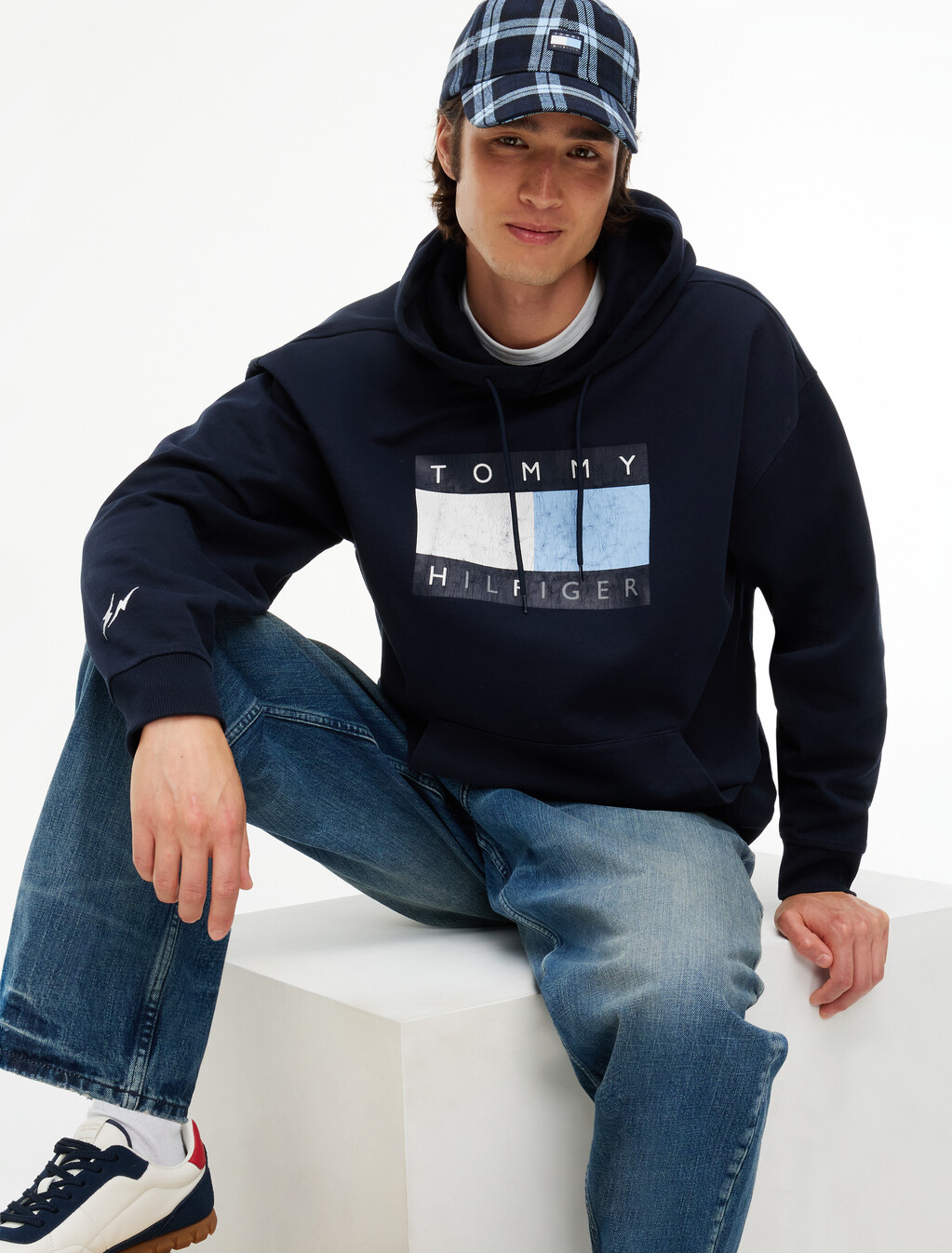 水洗旗幟標誌抓絨寬版連帽運動衫, Navy Blue, hi-res