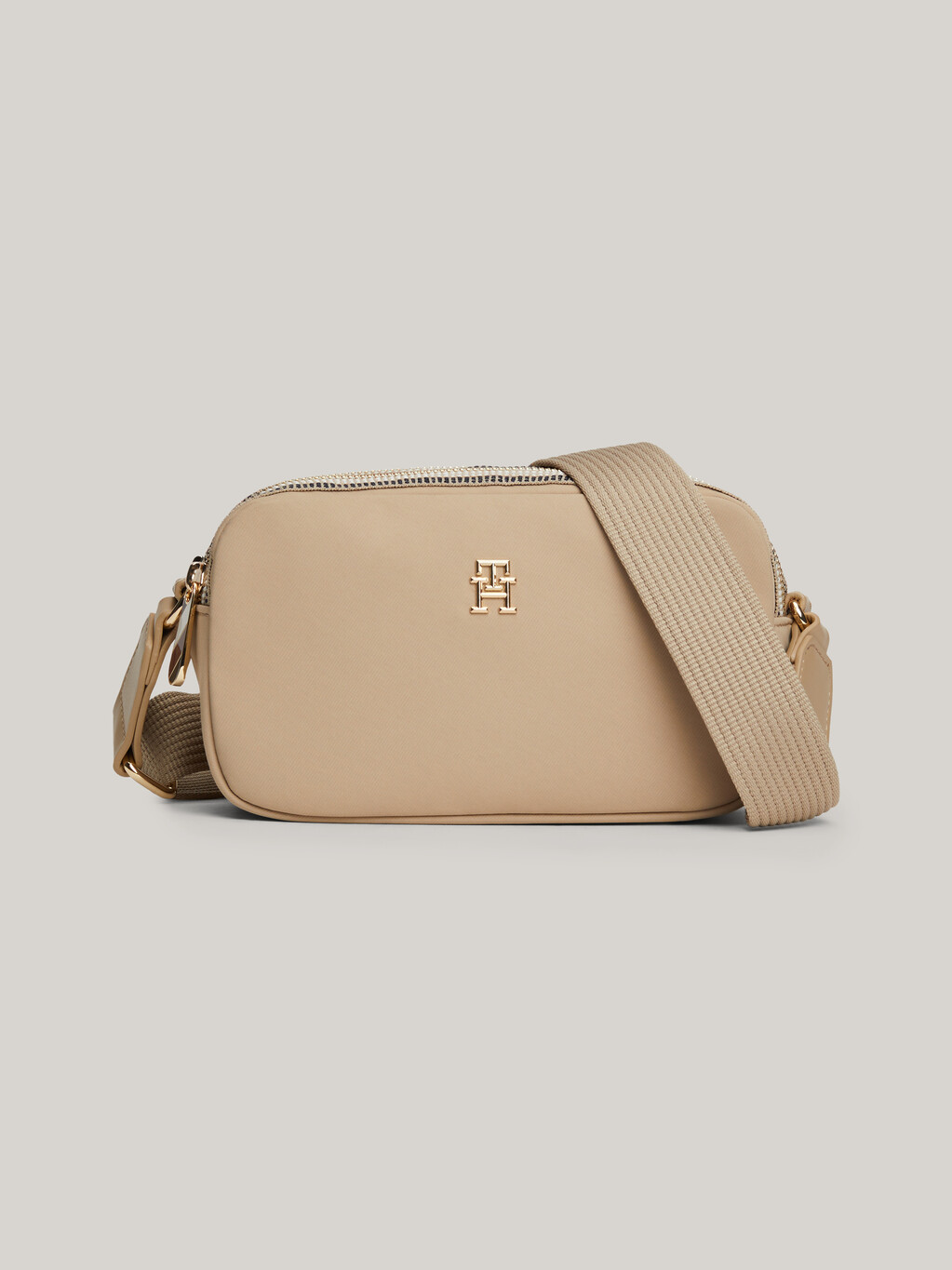 Signature Zip Camera Bag, Beige, hi-res