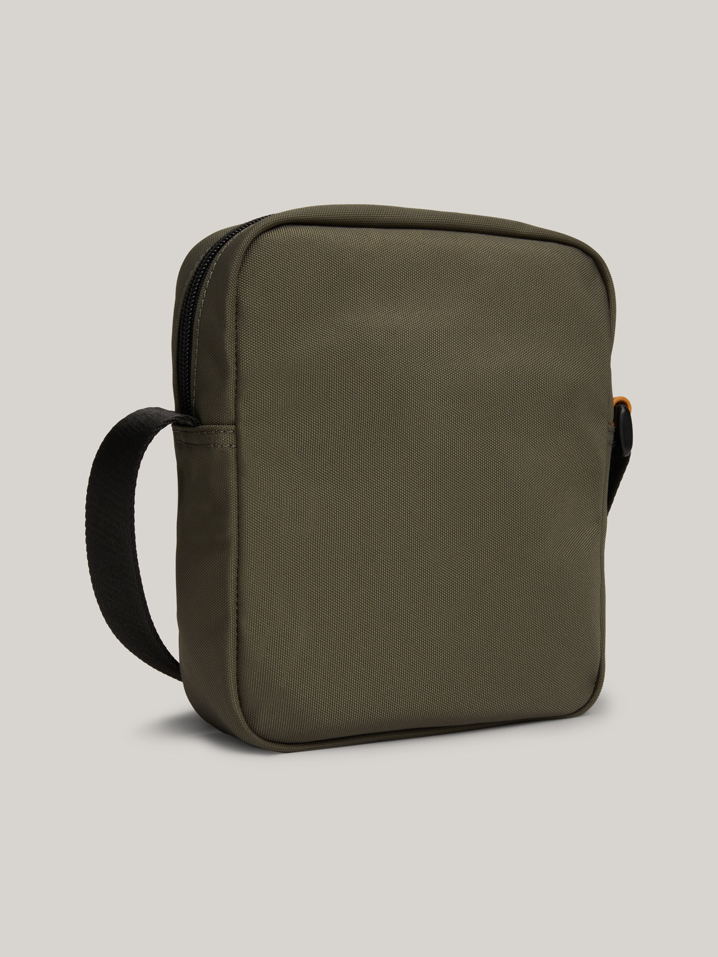 Messenger bag tommy hilfiger hotsell