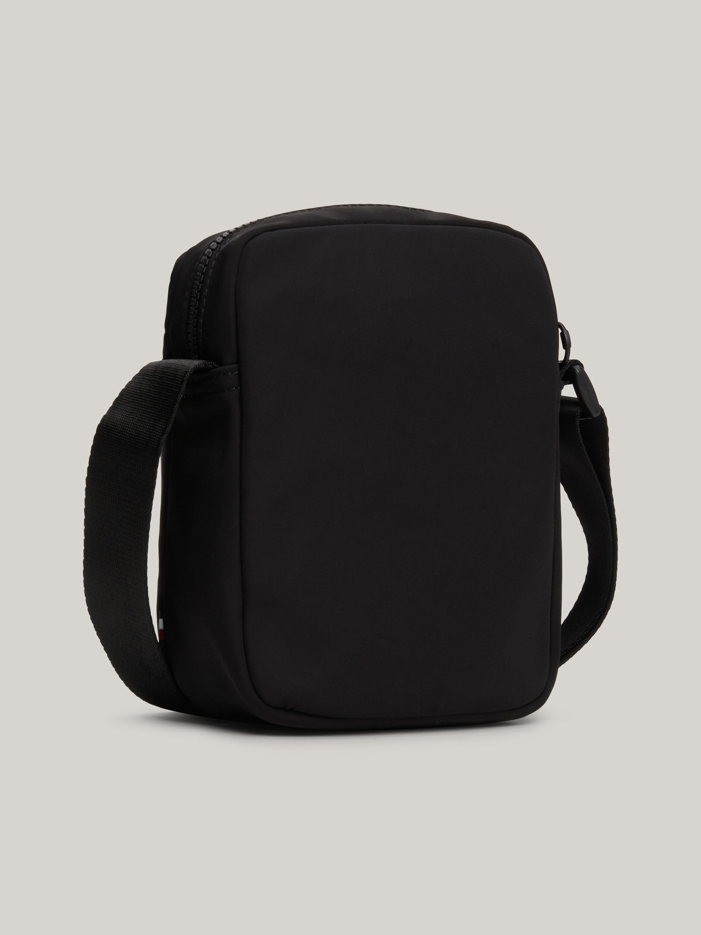 Tommy hilfiger cheap body bag mens