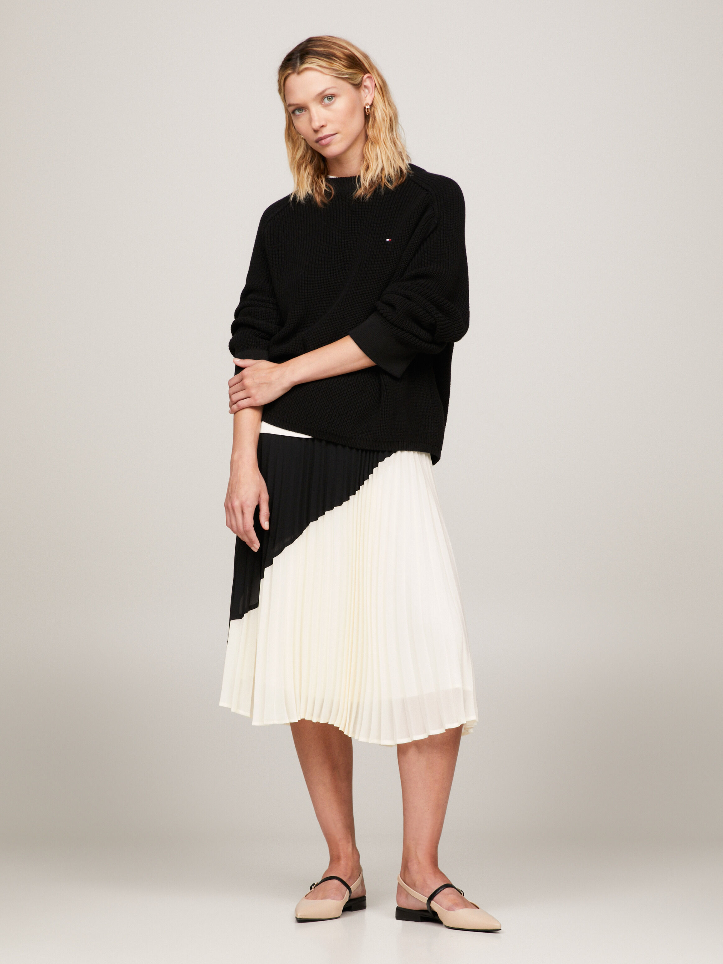 Pleated midi flare skirt 2025