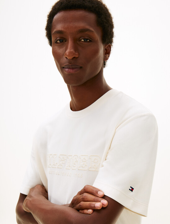Logo Embroidery Relaxed Crew Neck T-Shirt