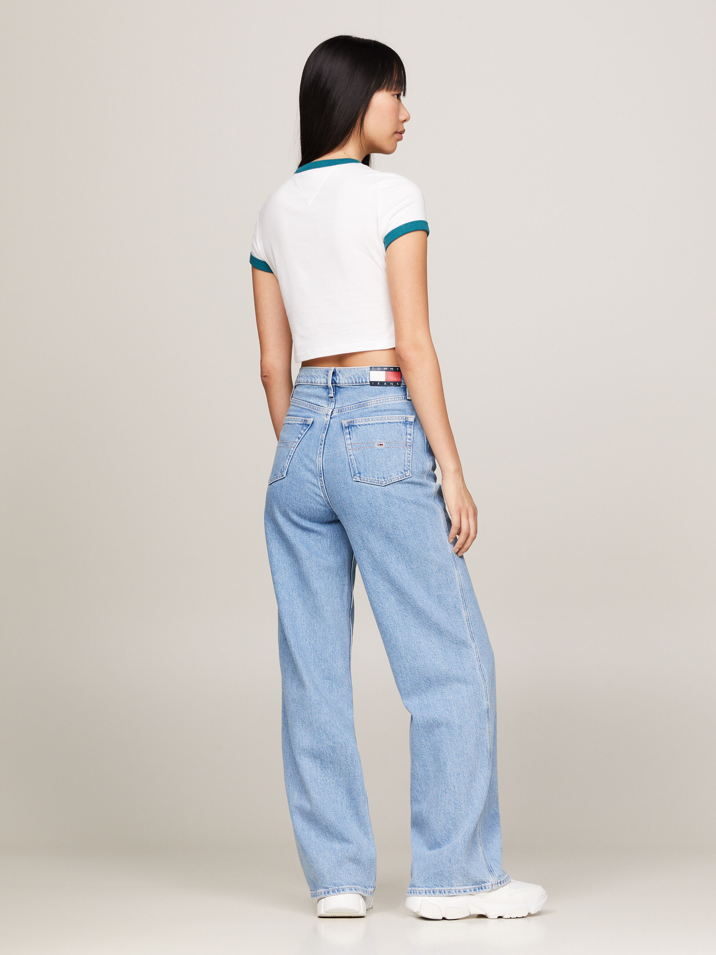 Tommy jeans price for girl online