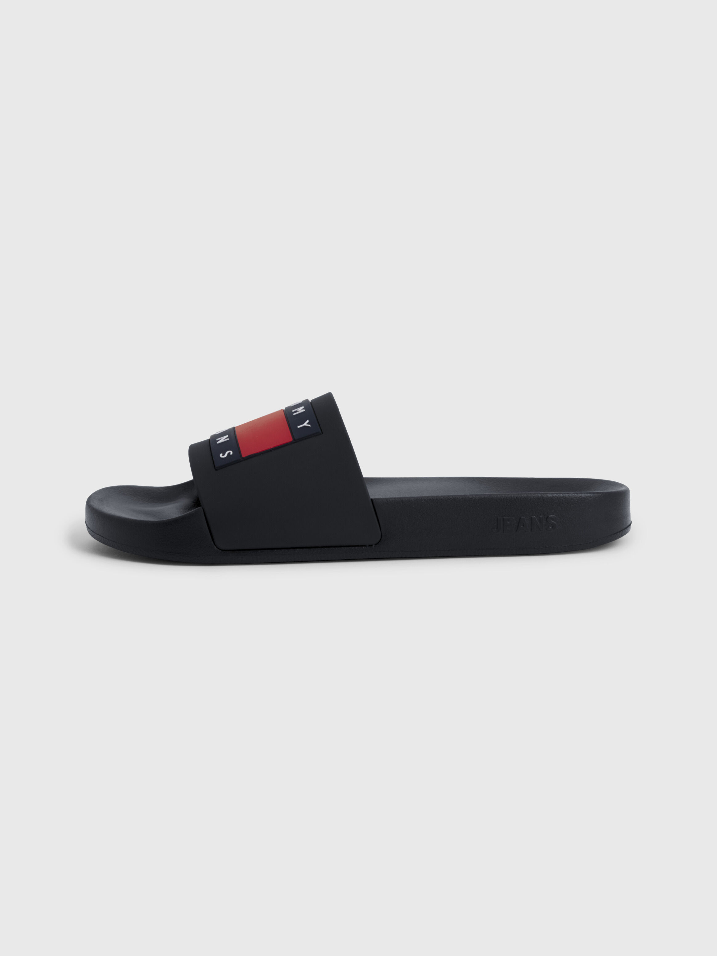 Tommy hilfiger essential new arrivals flag pool slide