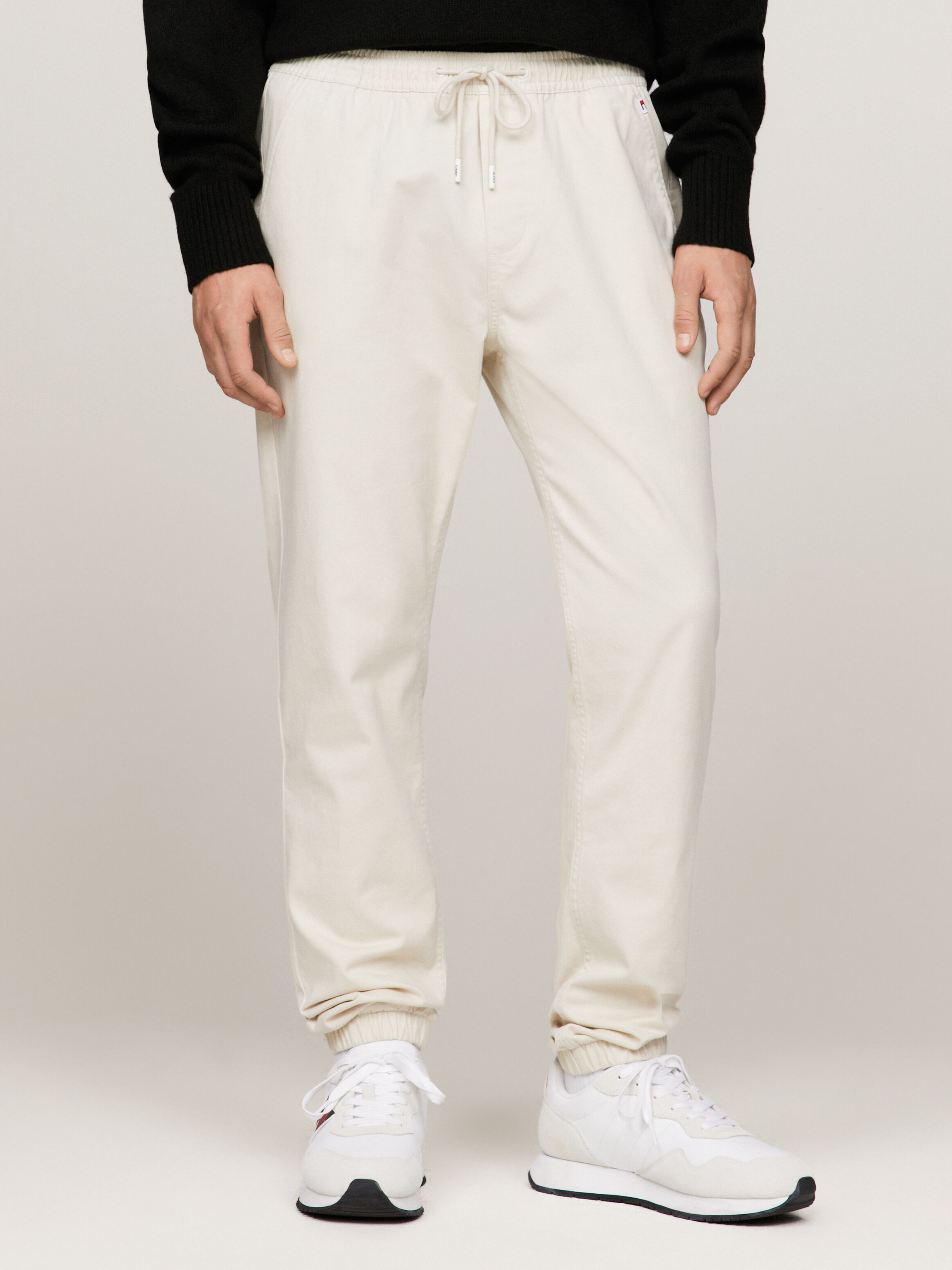 Tommy hilfiger hotsell jogger jeans