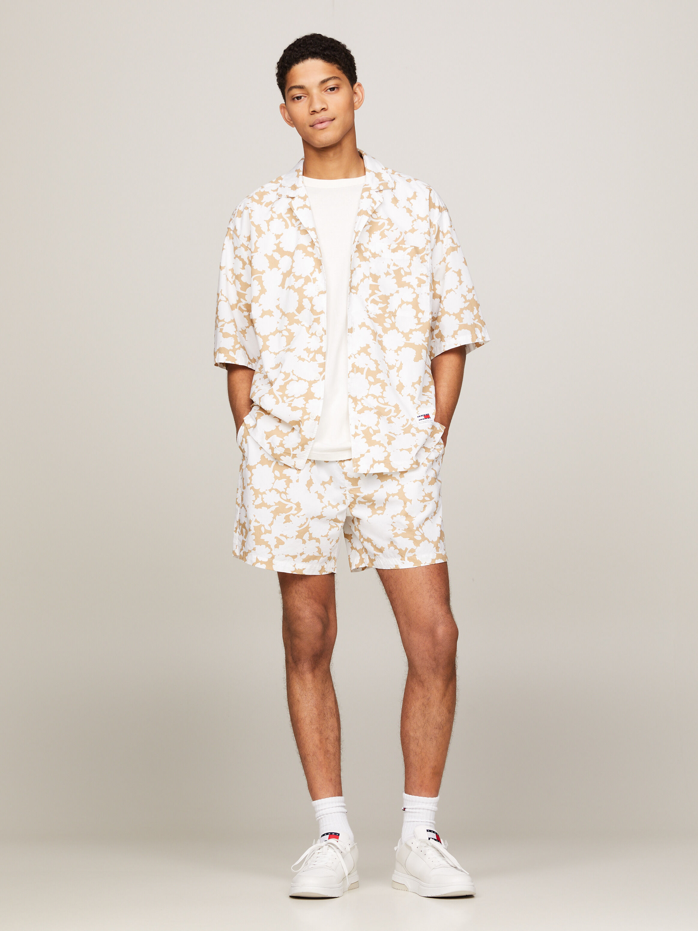 Tommy hilfiger jogger sale shorts