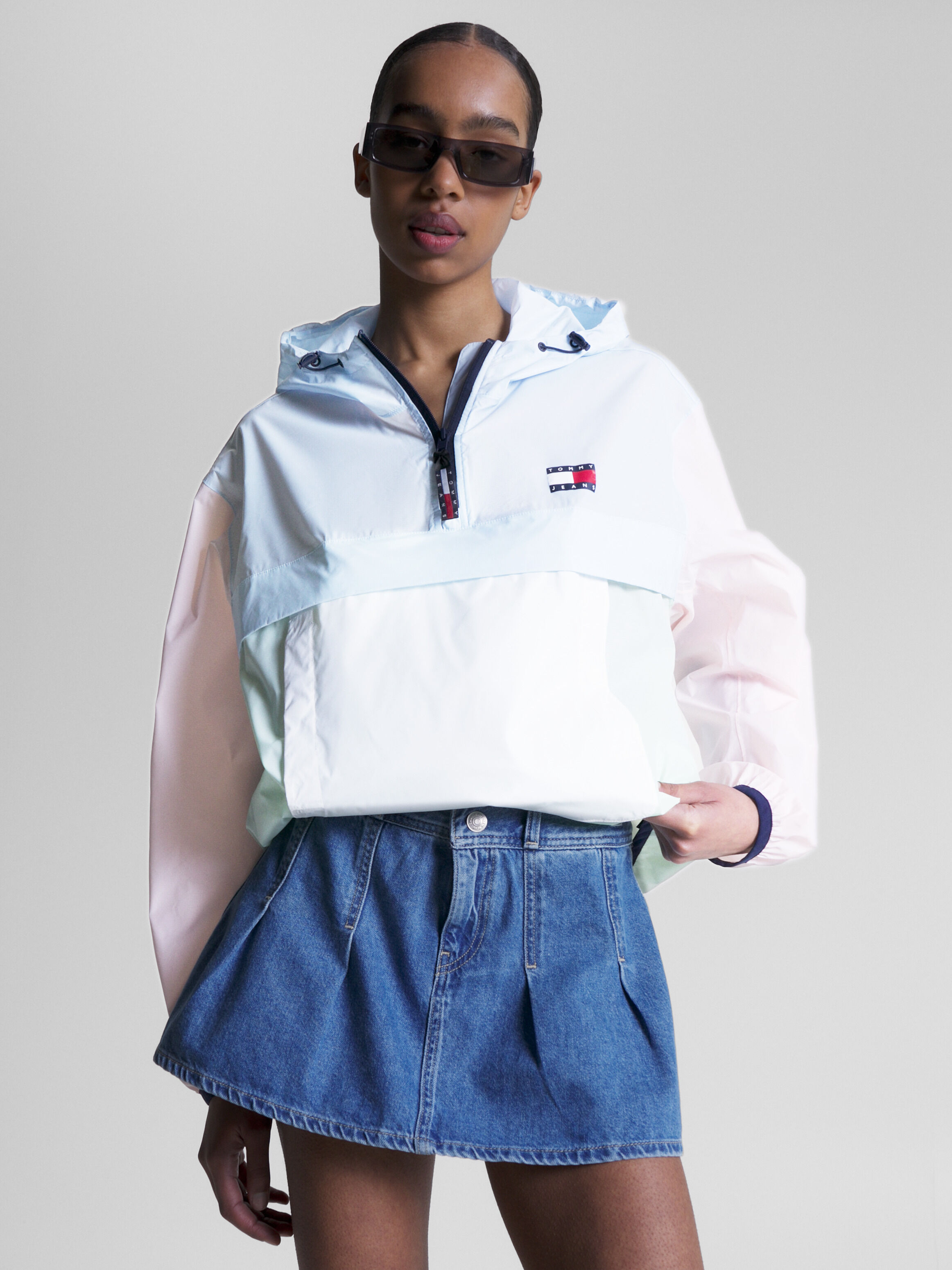 Tommy hilfiger packable windbreaker hotsell