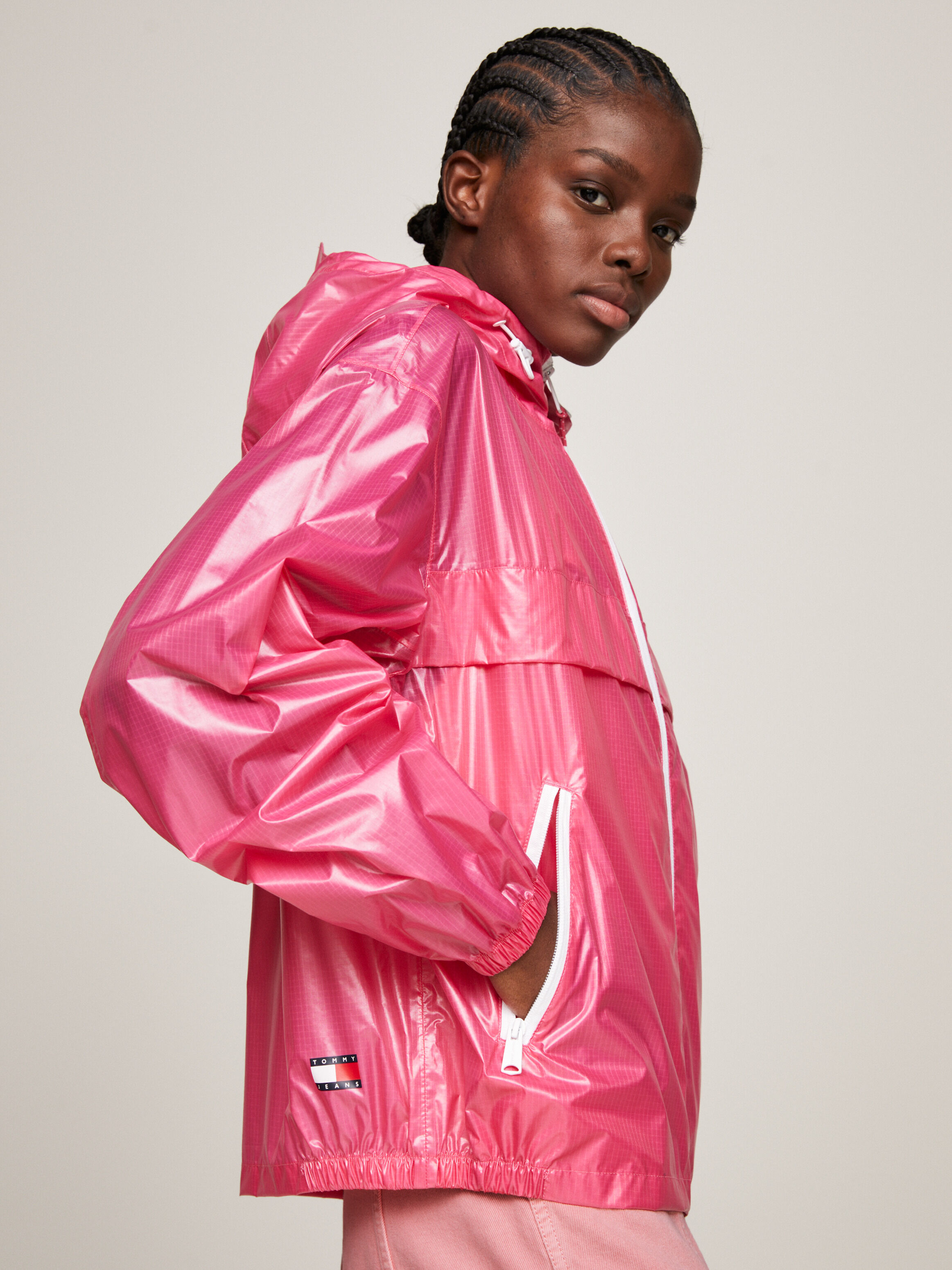 Tommy hilfiger hotsell packable windbreaker