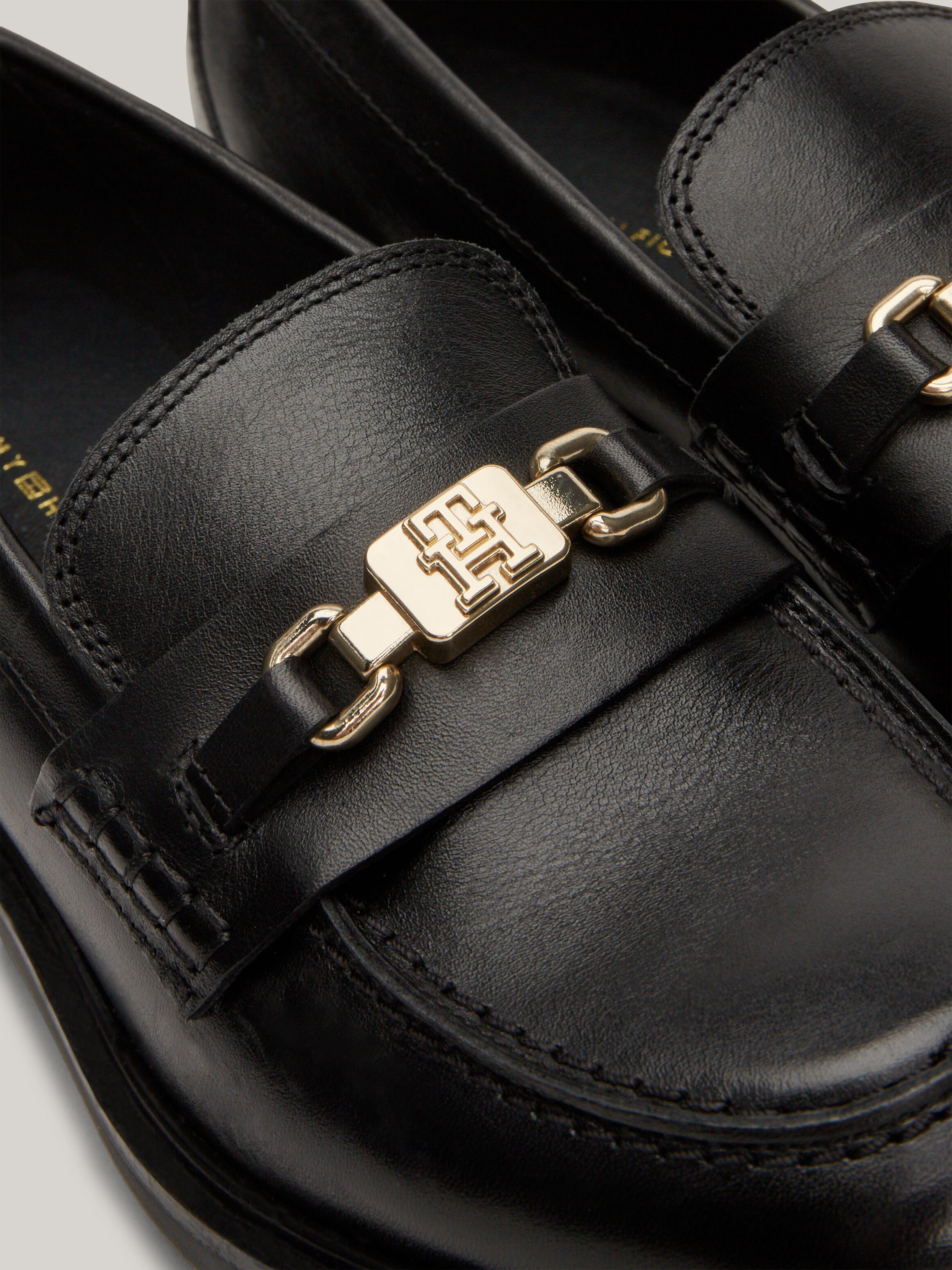 Tommy hilfiger leather loafers cheap