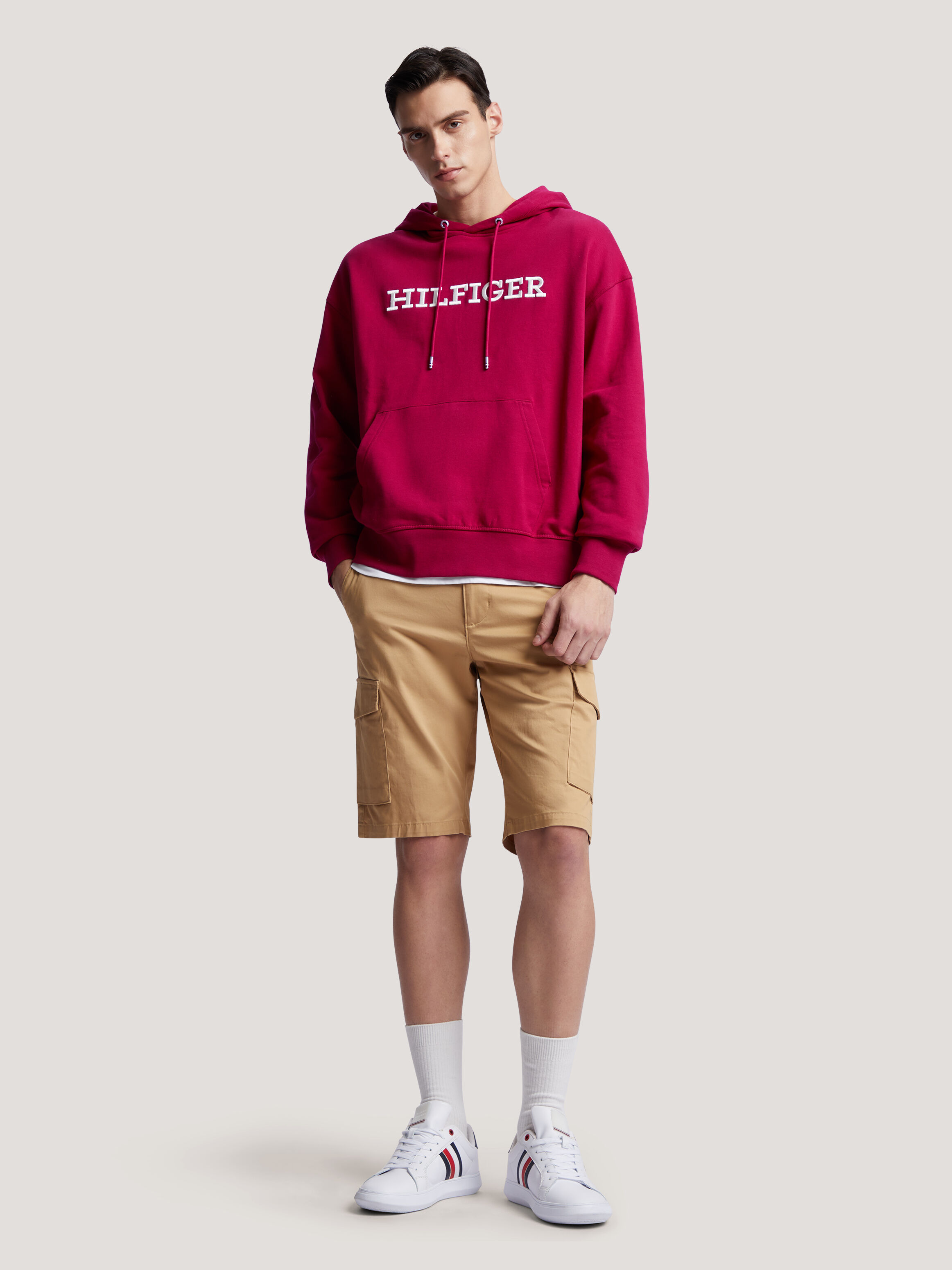 Tommy hilfiger men's everest logo sweatshirt cheap