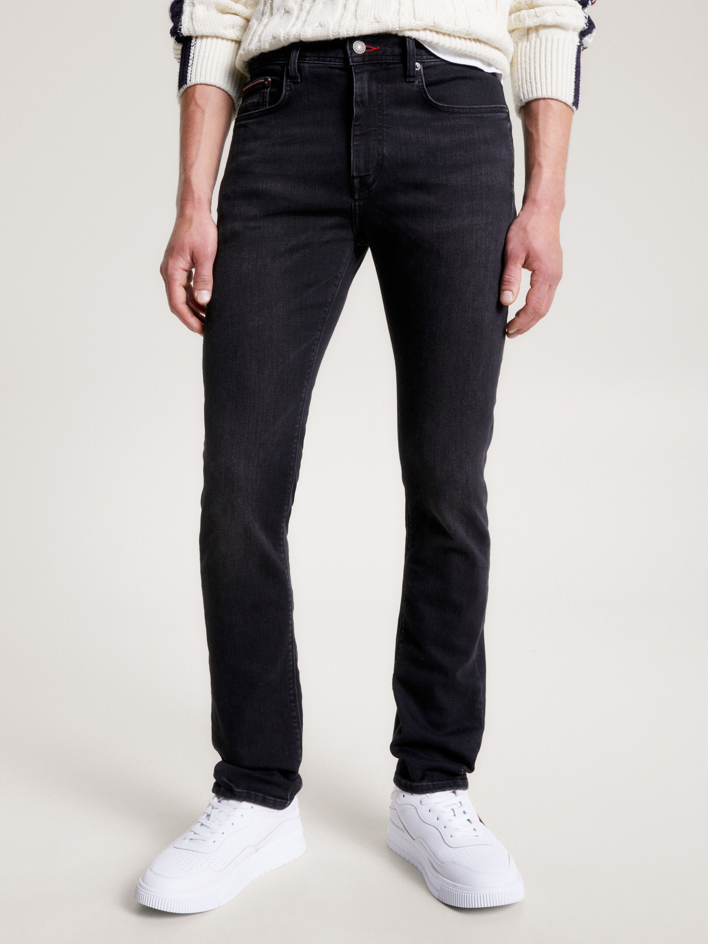 Jeans Tommy Hilfiger Taiwan