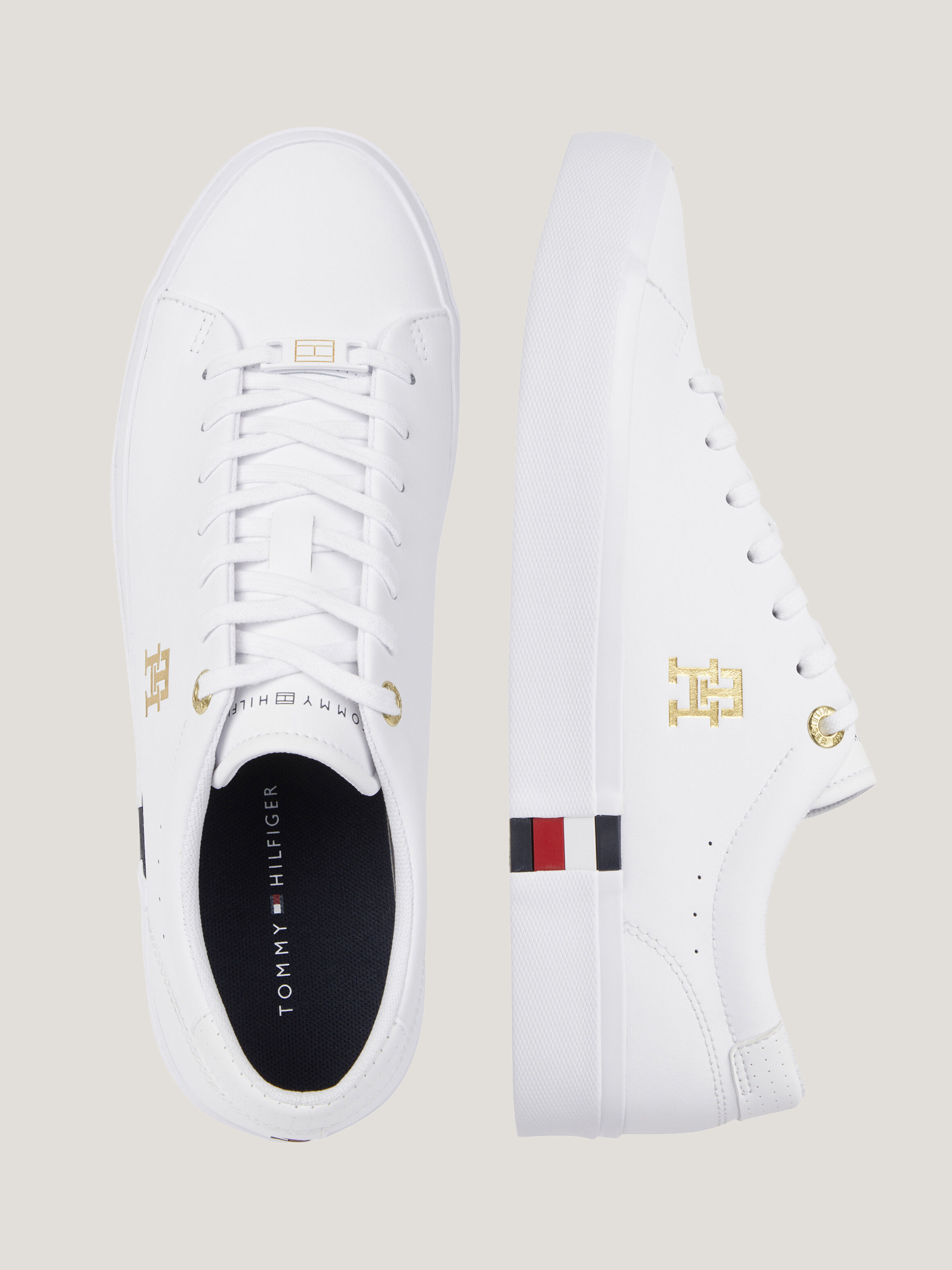 Tommy hilfiger playful badge sneakers outlet