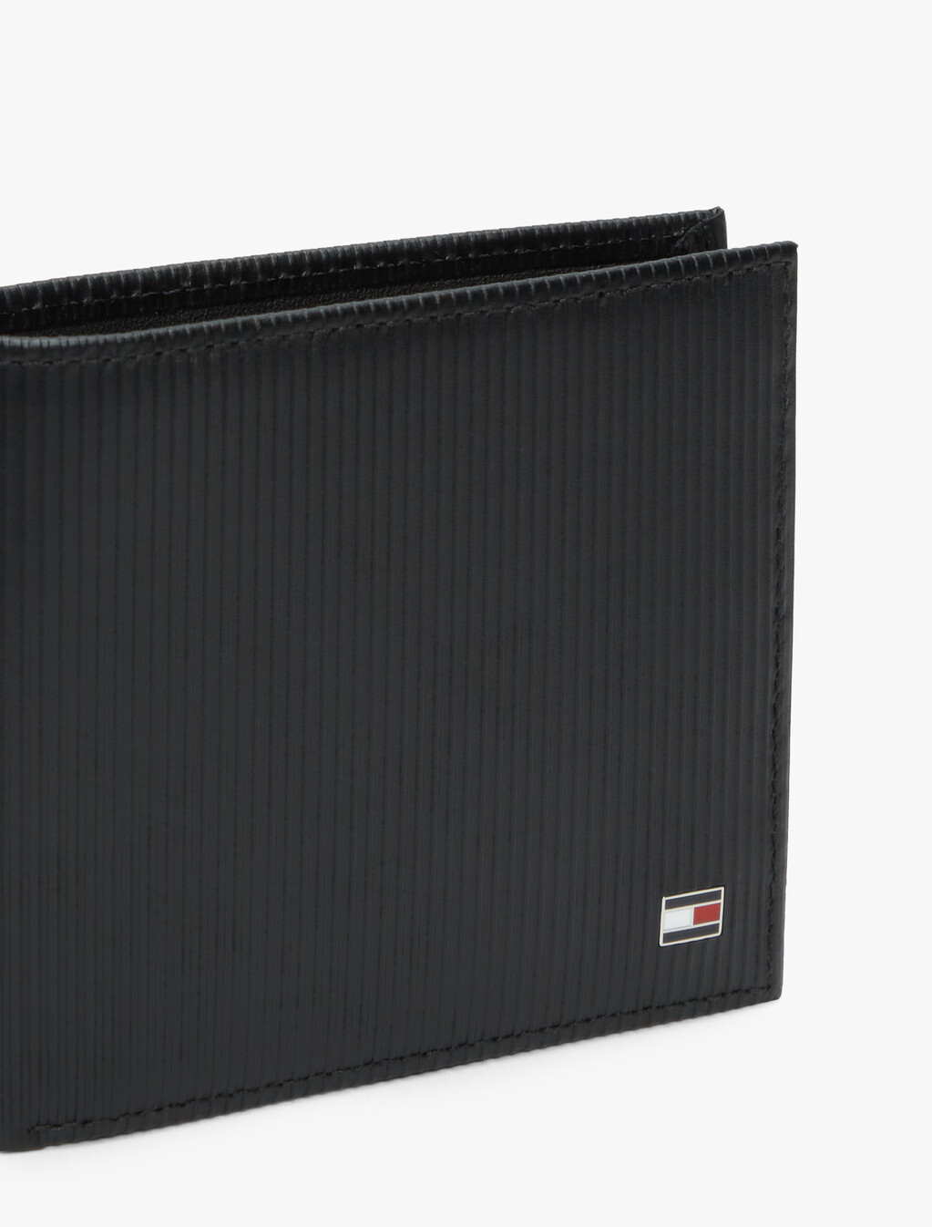 Hilfiger 旗幟羅紋皮革短夾, Black, hi-res