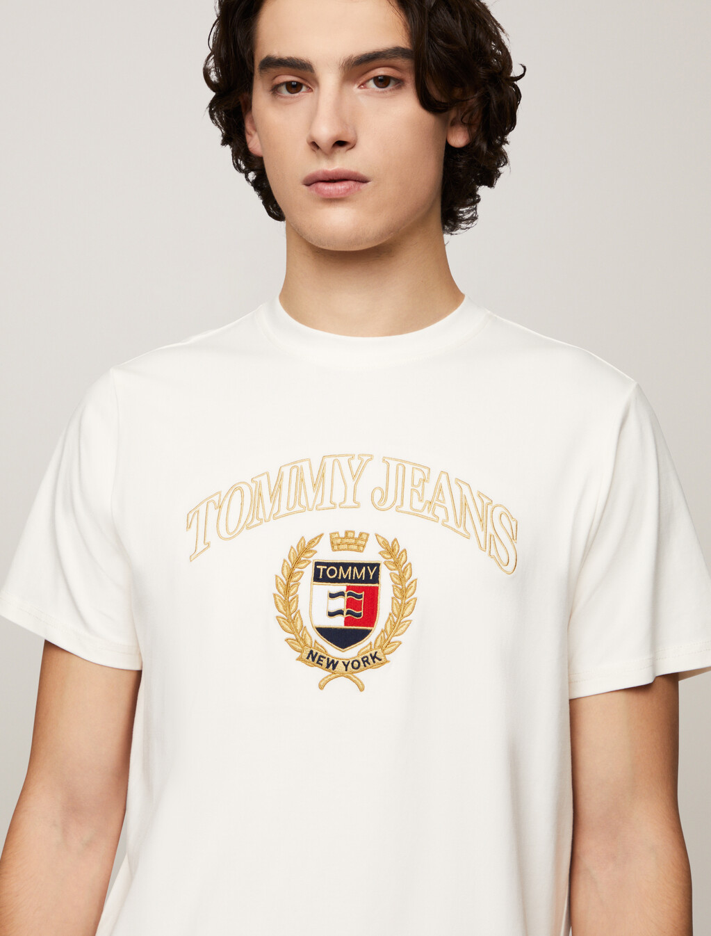Golden Crest Slim T-Shirt, Ancient White, hi-res
