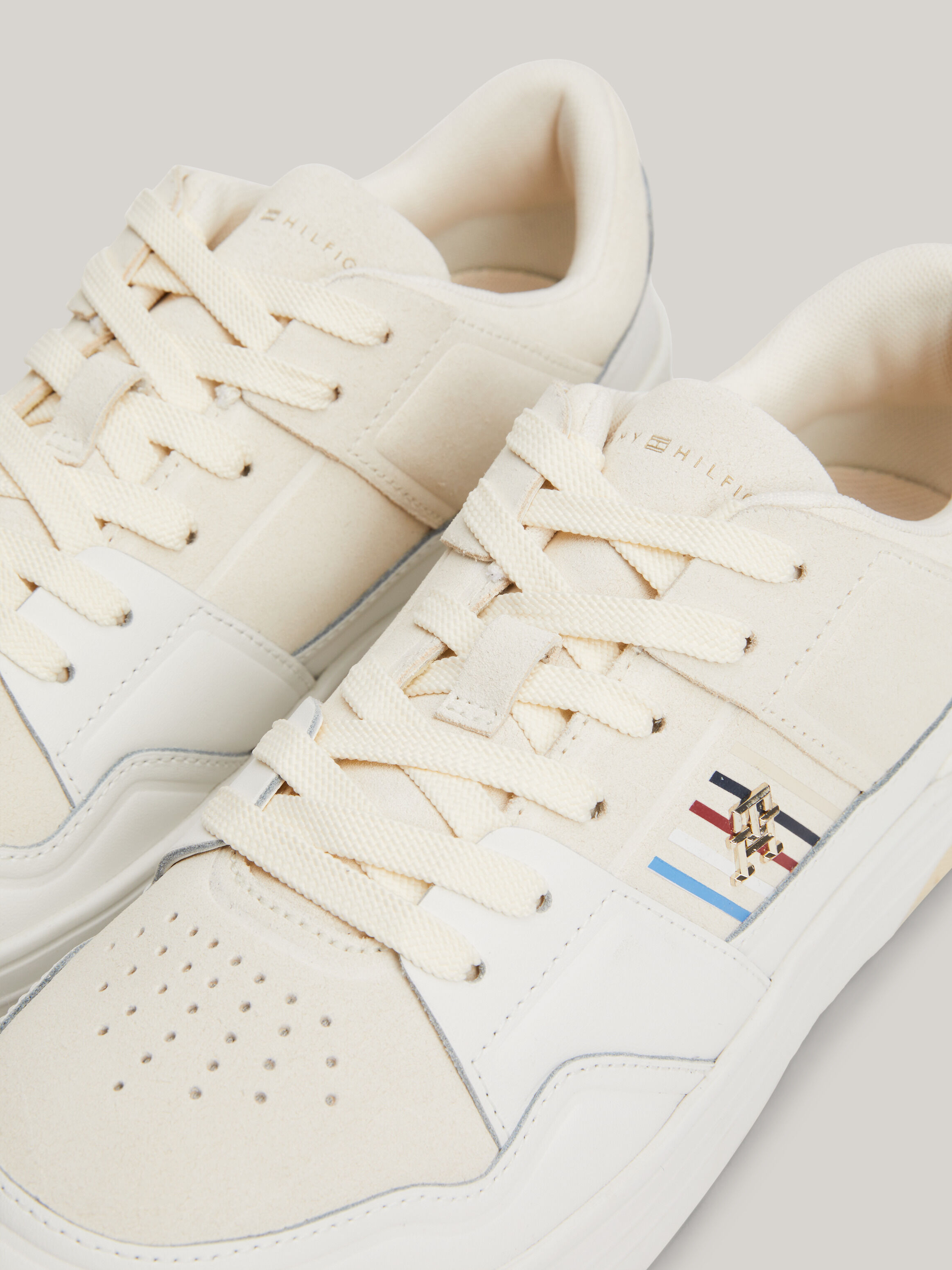 Tommy hilfiger velvet discount trainers
