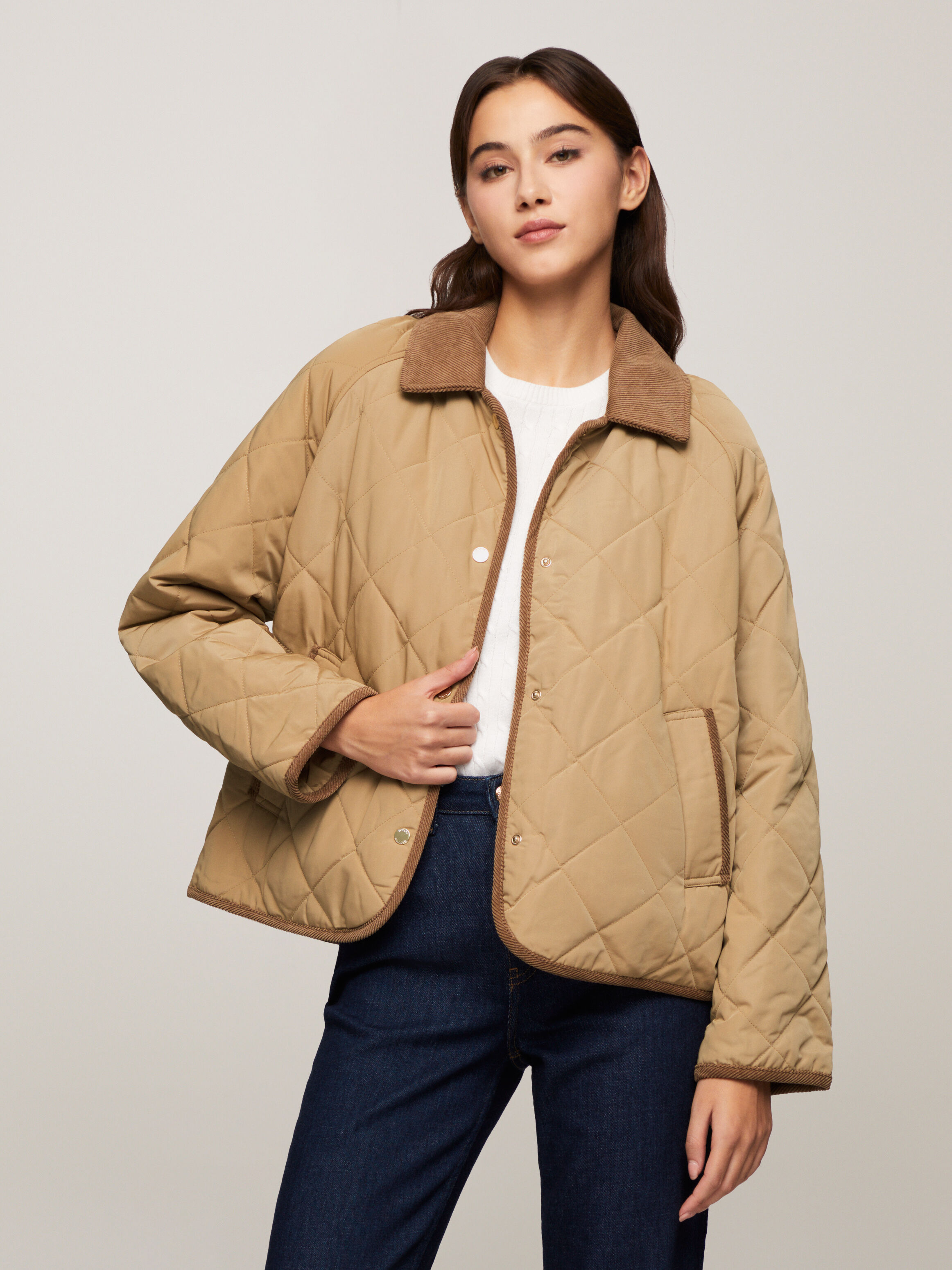 Tommy hilfiger reverse jacket 2025