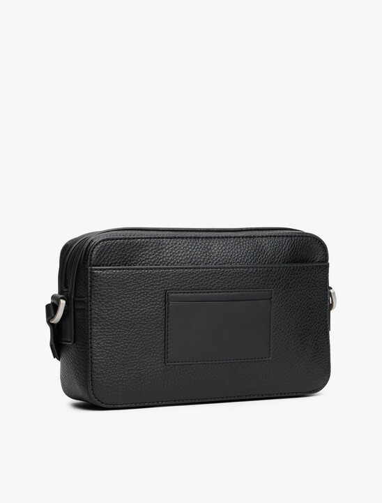 Pebble Grain Logo Crossbody Reporter Bag