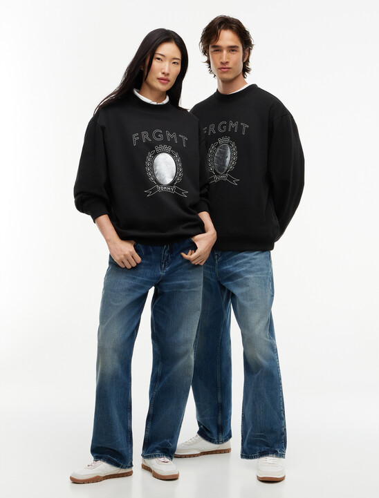 Crest Logo Crew Neck Sweatshirt