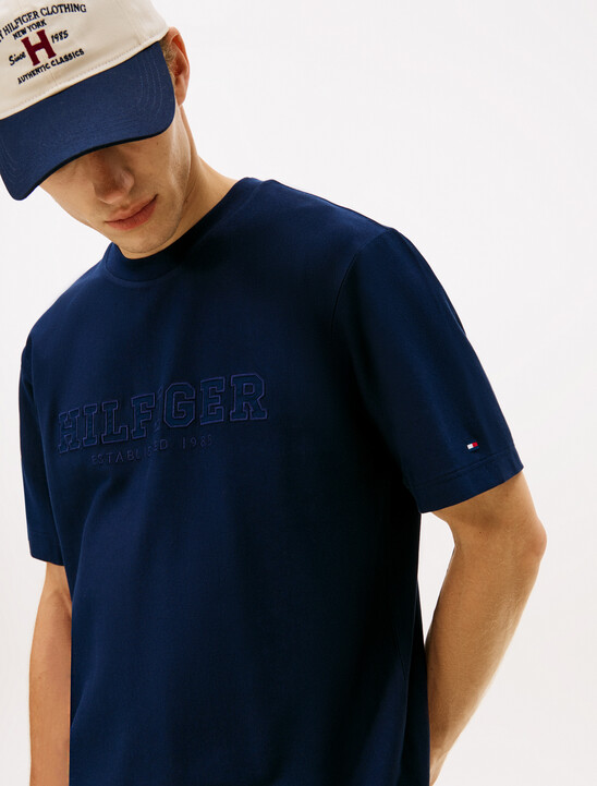 Logo Embroidery Relaxed Crew Neck T-Shirt