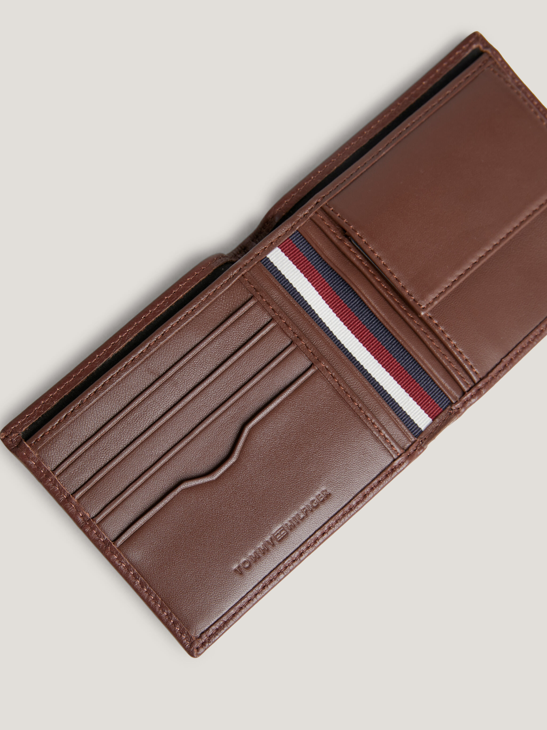 Tommy hilfiger purse men top