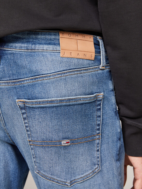 Scanton Slim Faded Jeans