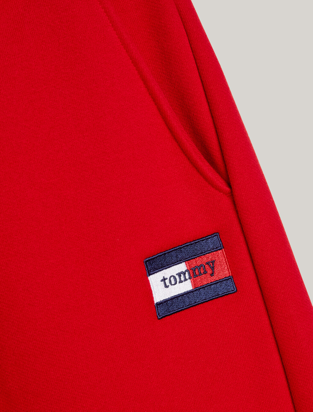Essential 男女同款別Logo運動短褲, Medium Red, hi-res