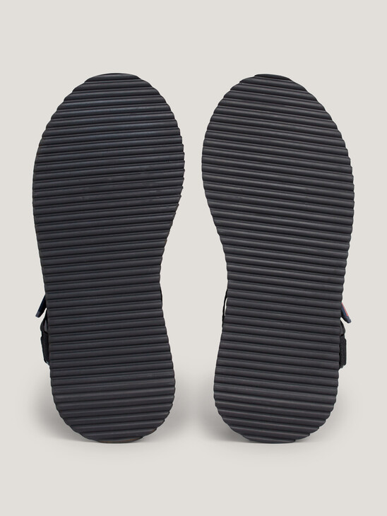 Cleat Flatform Badge Sandals