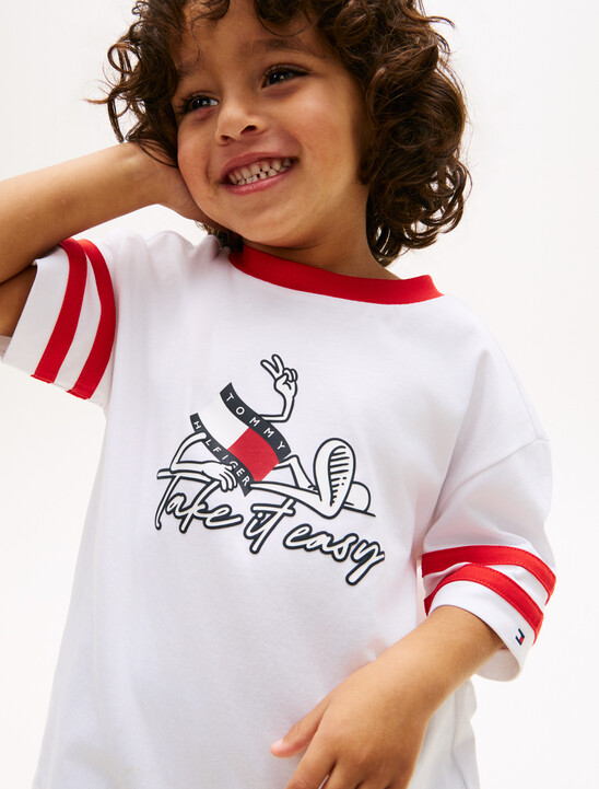 Wavy Flag Graphic Jersey T-Shirt