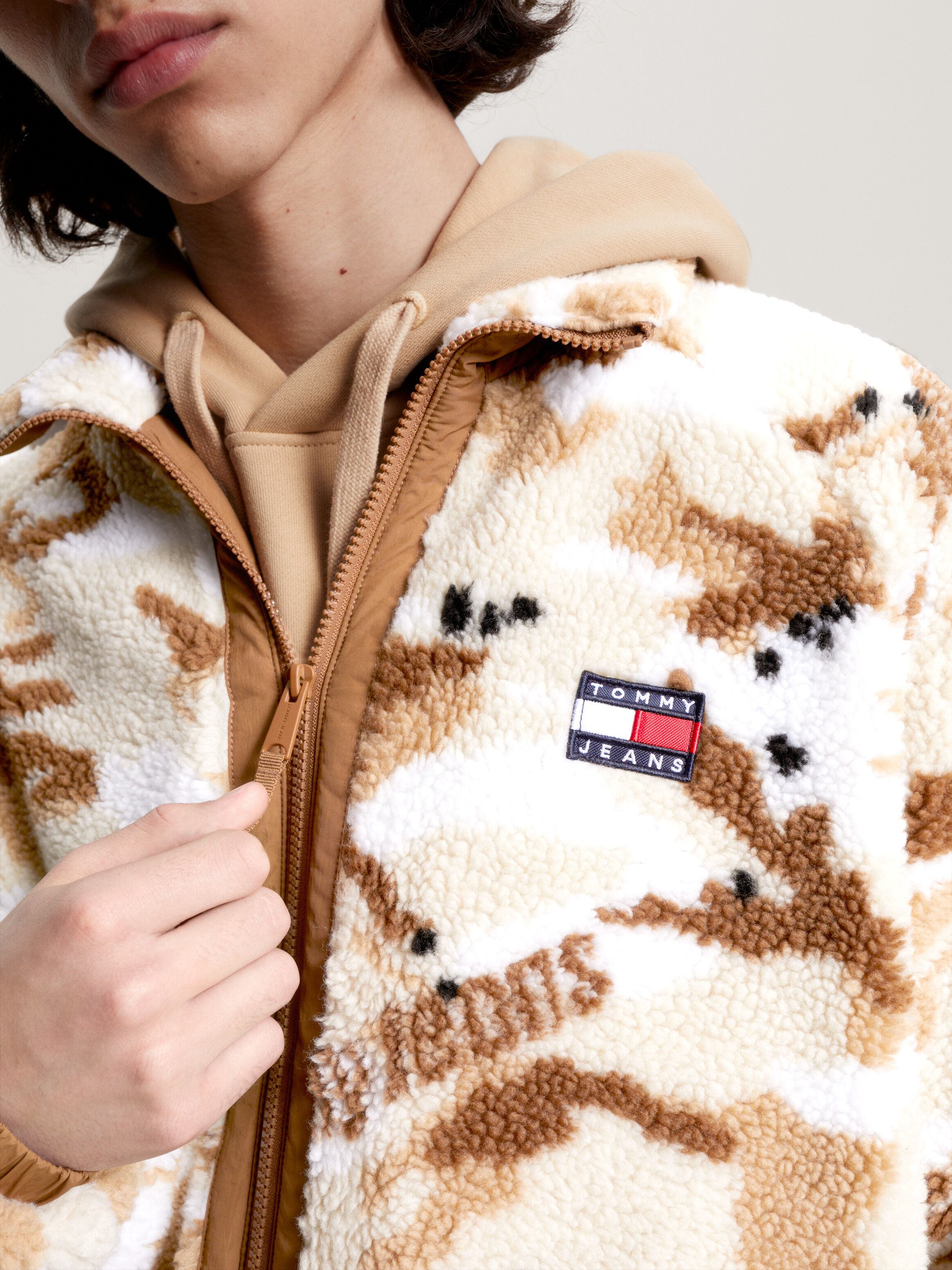 Tommy jeans sherpa store jacket