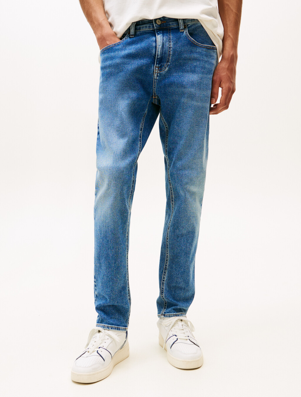 Austin Slim Taper Jeans, Denim Medium, hi-res