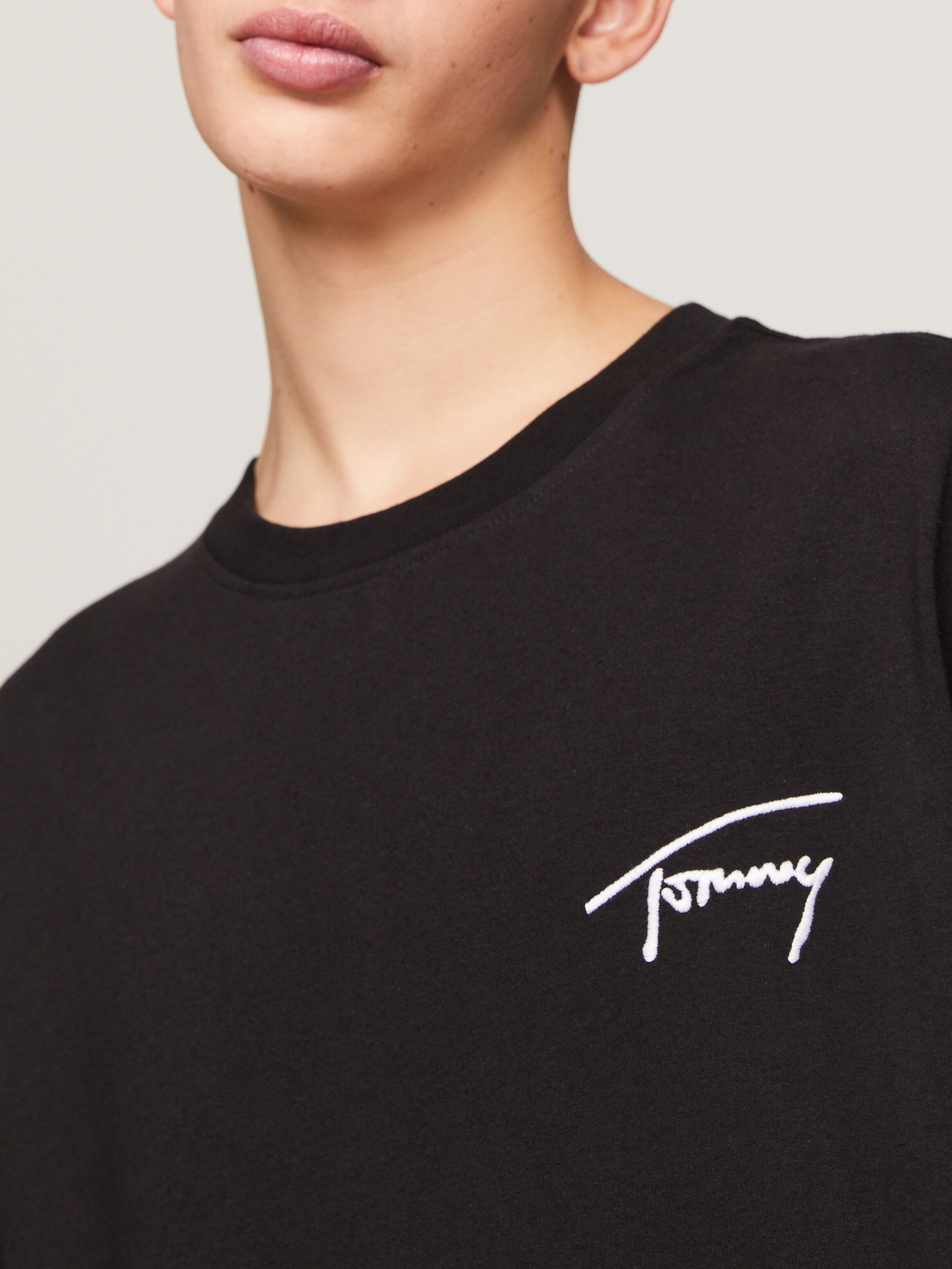 Tommy best sale jeans signature