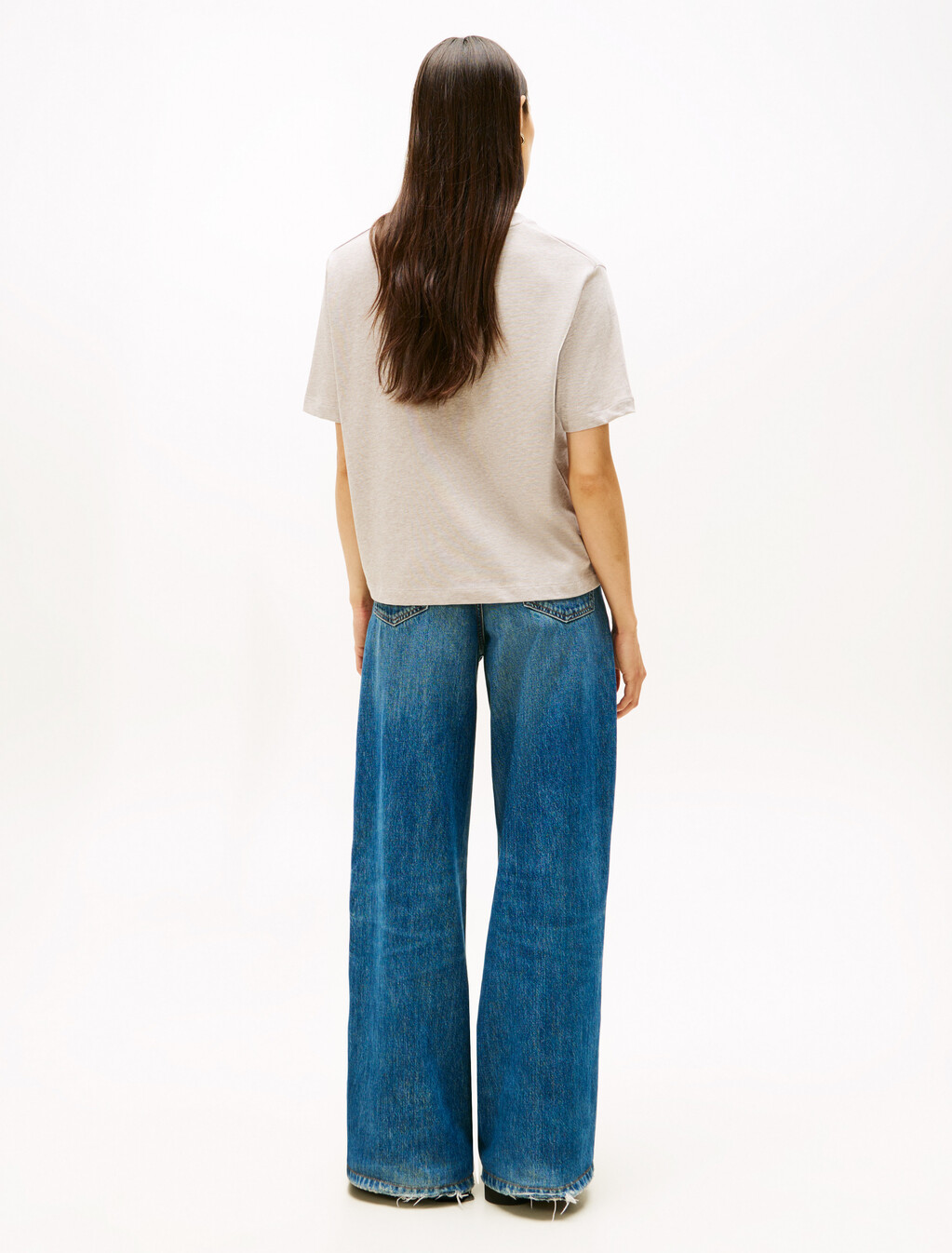 TH Crest Embroidery Relaxed T-Shirt, Heathered Pebble, hi-res