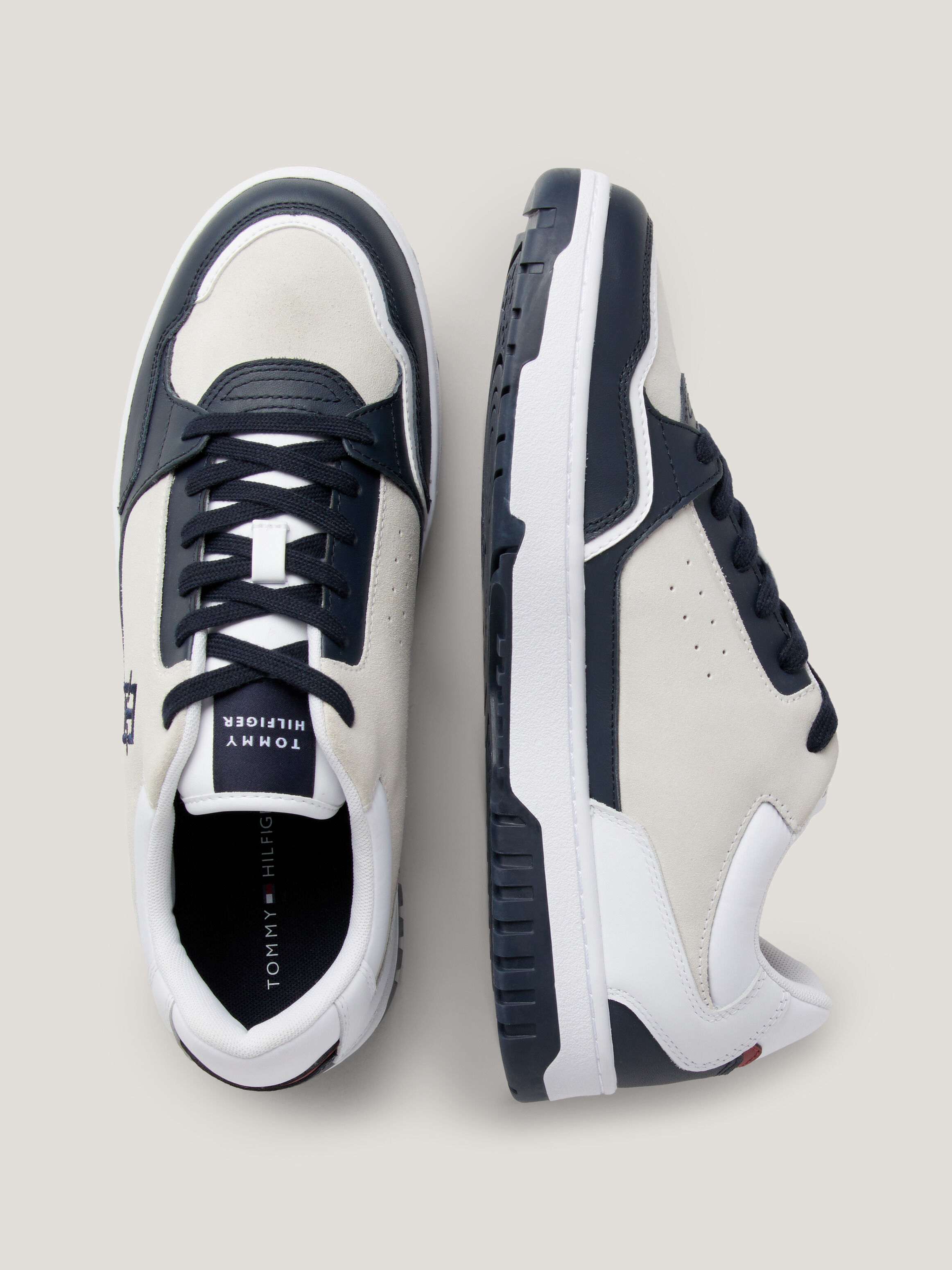 Tommy hilfiger men's sparks sneakers store