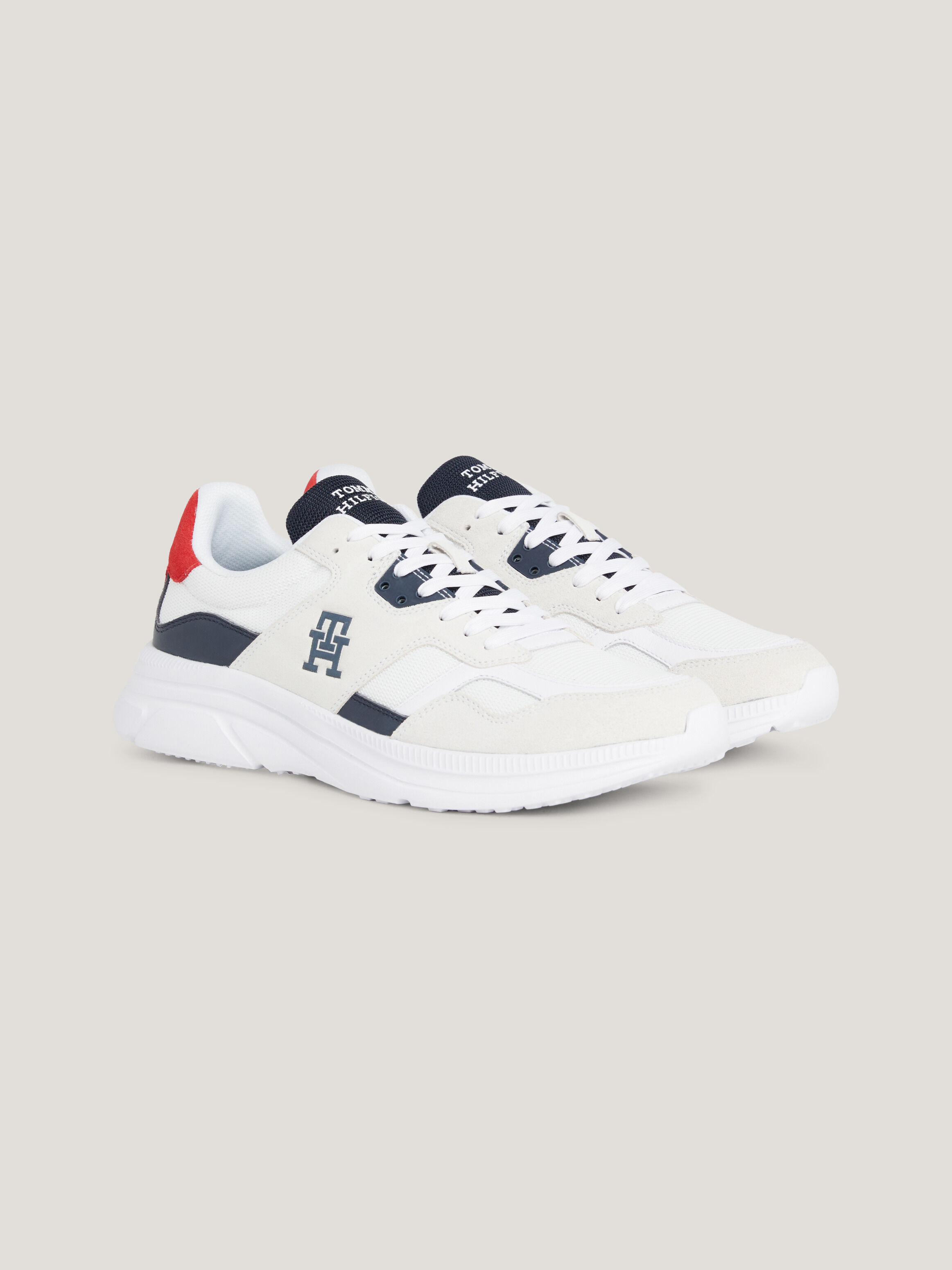 Tommy hilfiger playful clearance badge sneakers