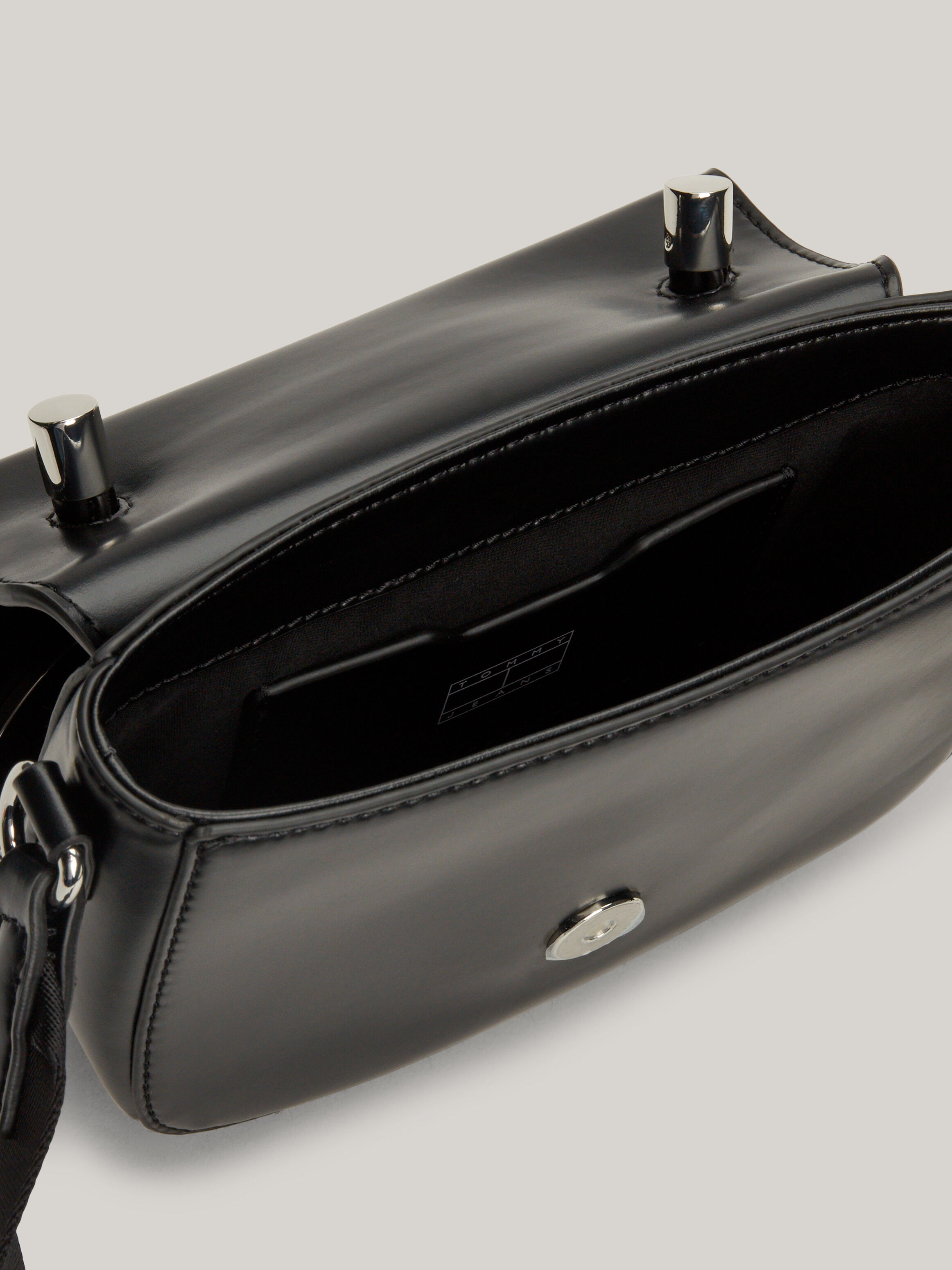 Tommy hilfiger sales bag black