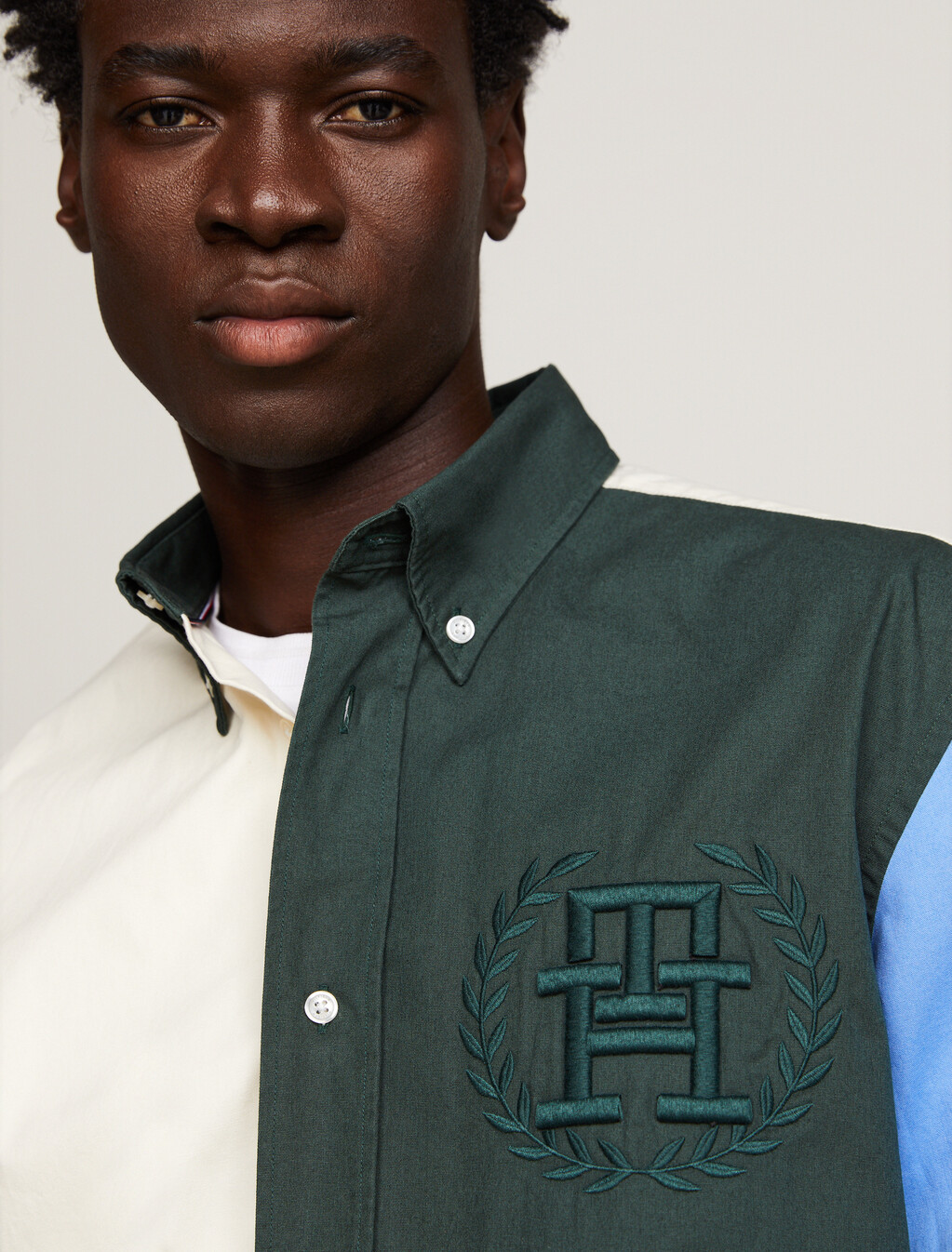 Colour-Blocked Archive Crest Logo Regular Shirt, Hunter / Desert Sky / Multi, hi-res