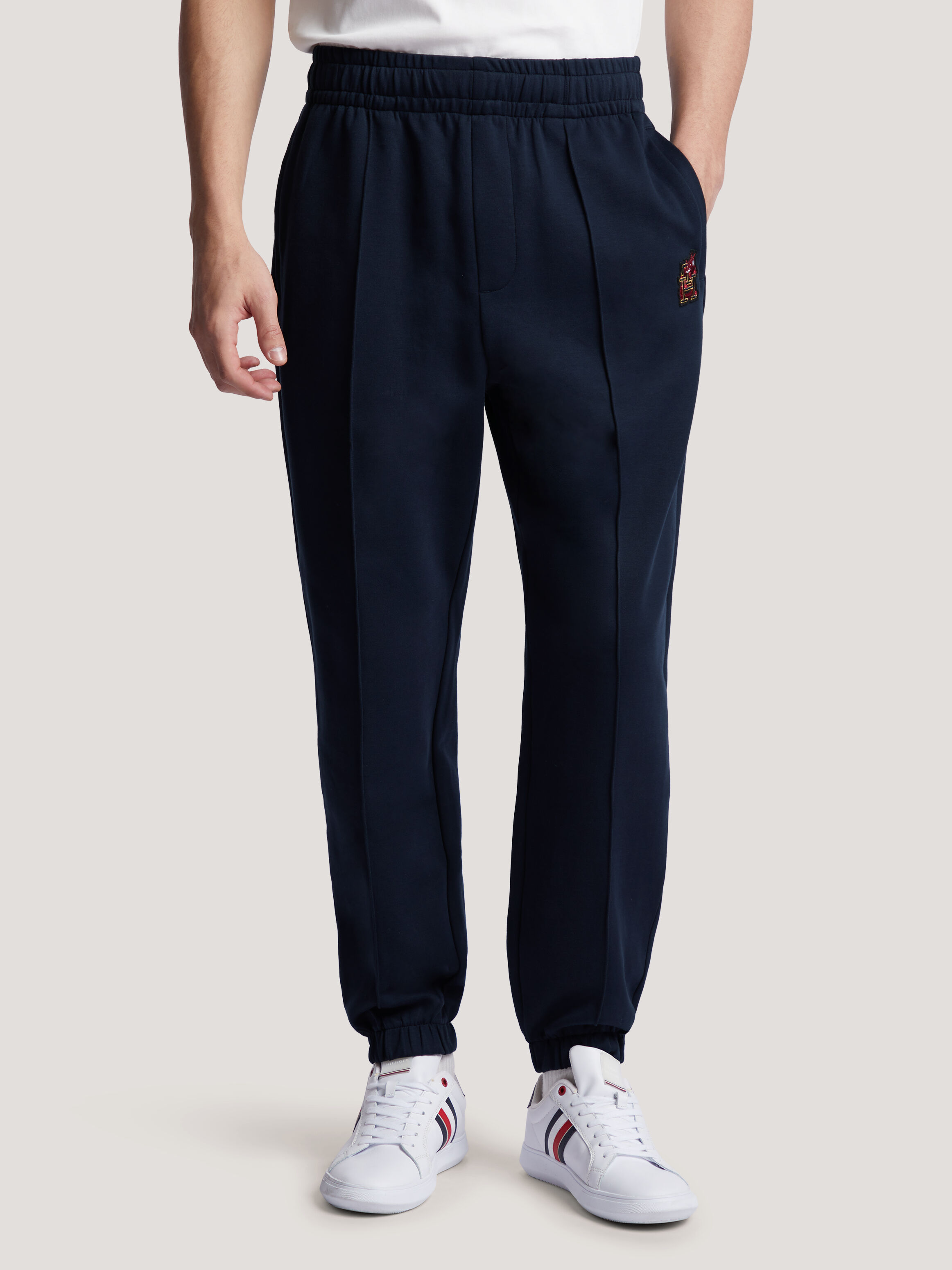 Track pants hotsell tommy hilfiger
