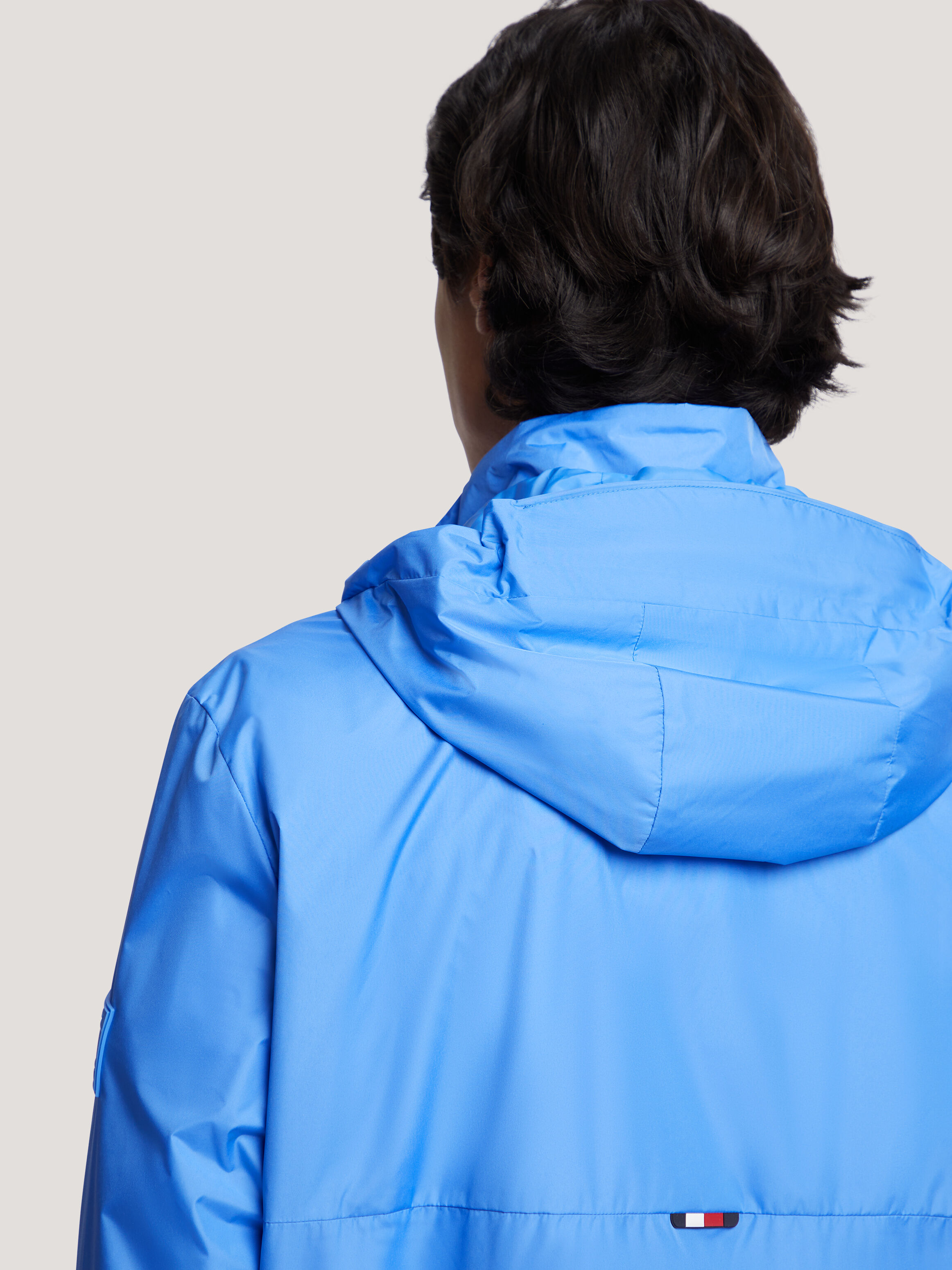 Tommy jeans on sale outdoors windbreaker