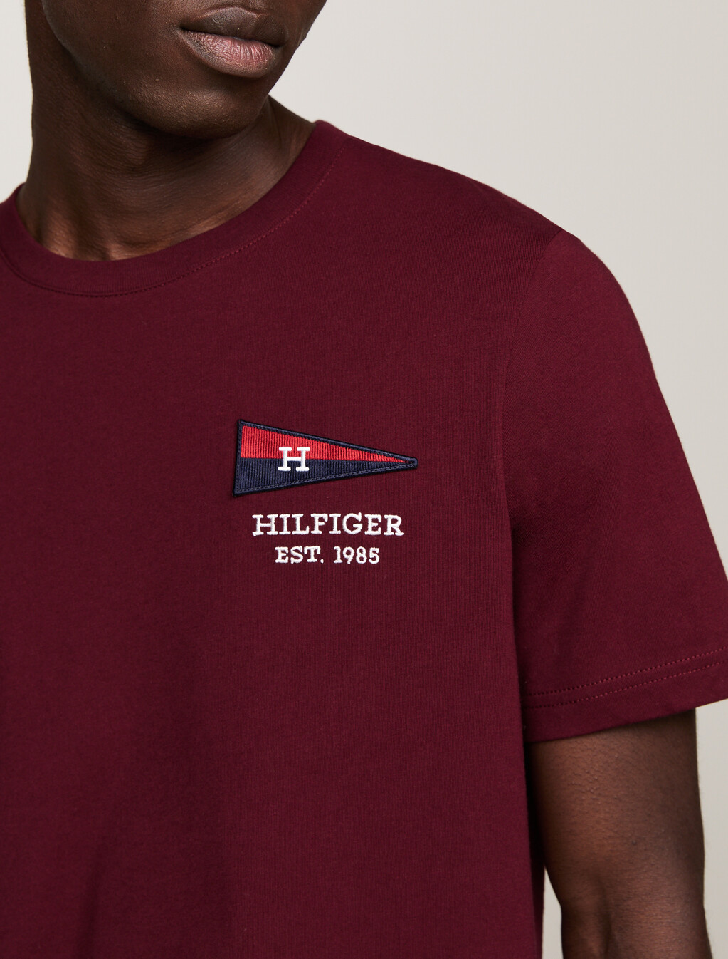 獨家 Hilfiger 旗幟圓領 T 恤, Deep Rouge, hi-res