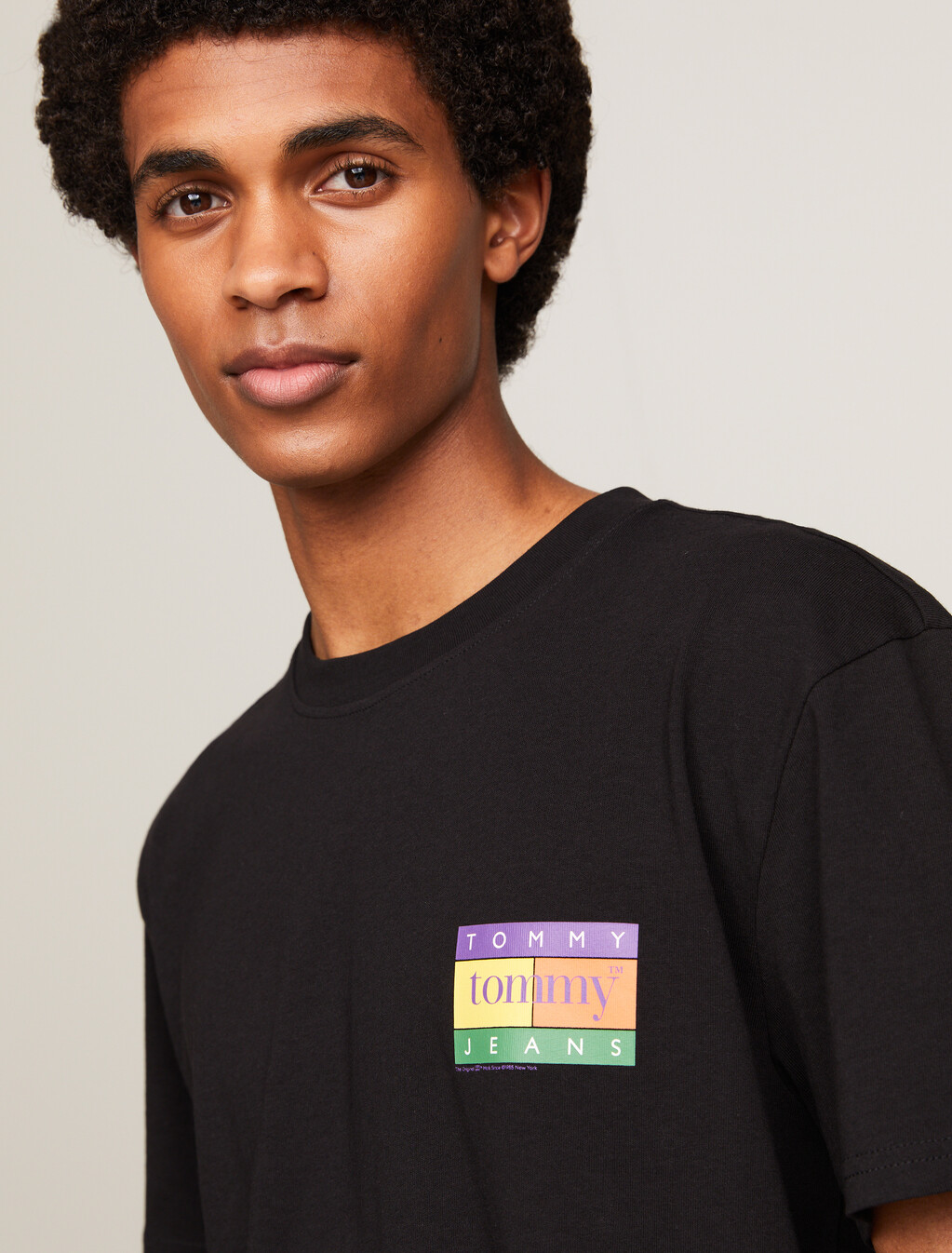 Oversized Serif Flag Back Logo T-Shirt, Black, hi-res